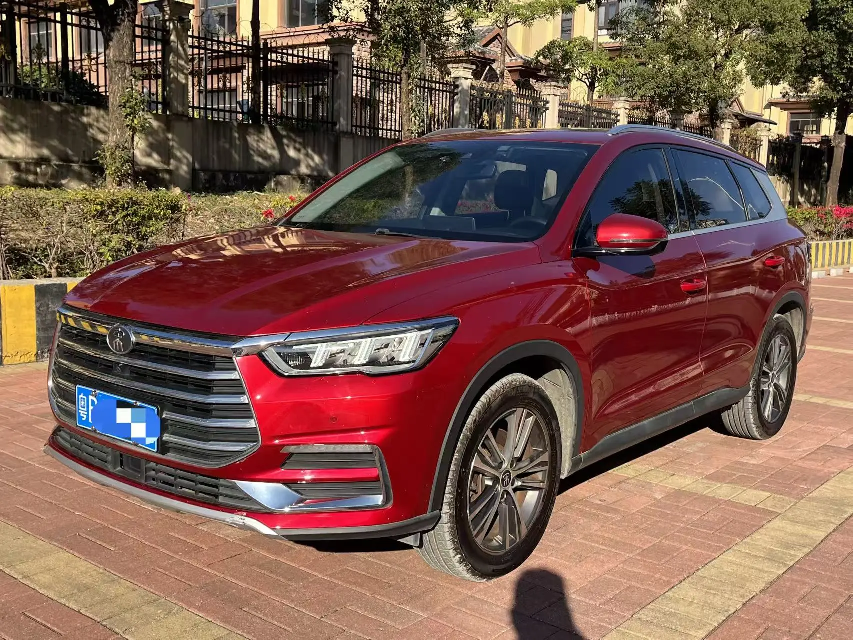 BYD Song Pro  из Китая