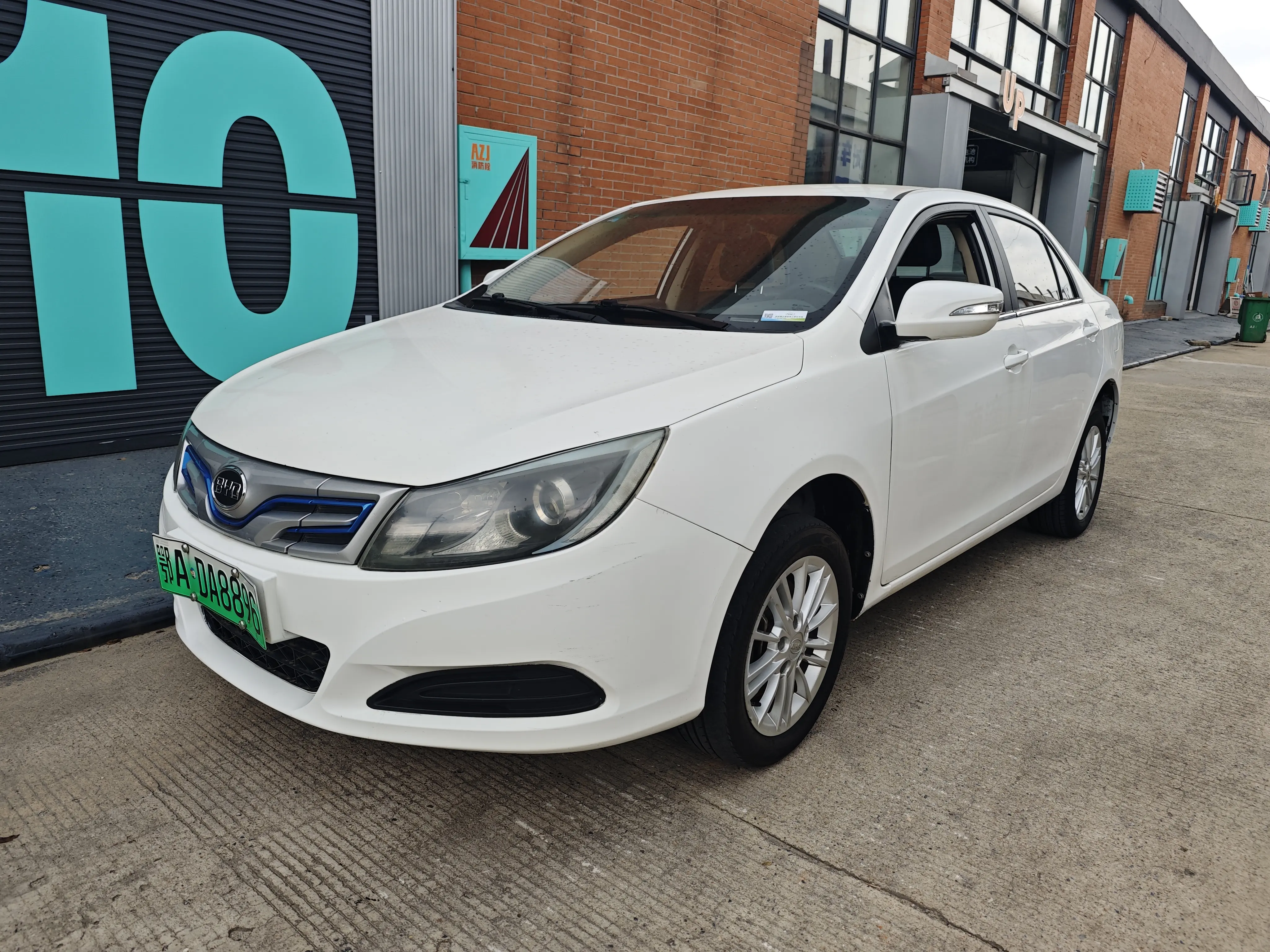 BYD e5  из Китая