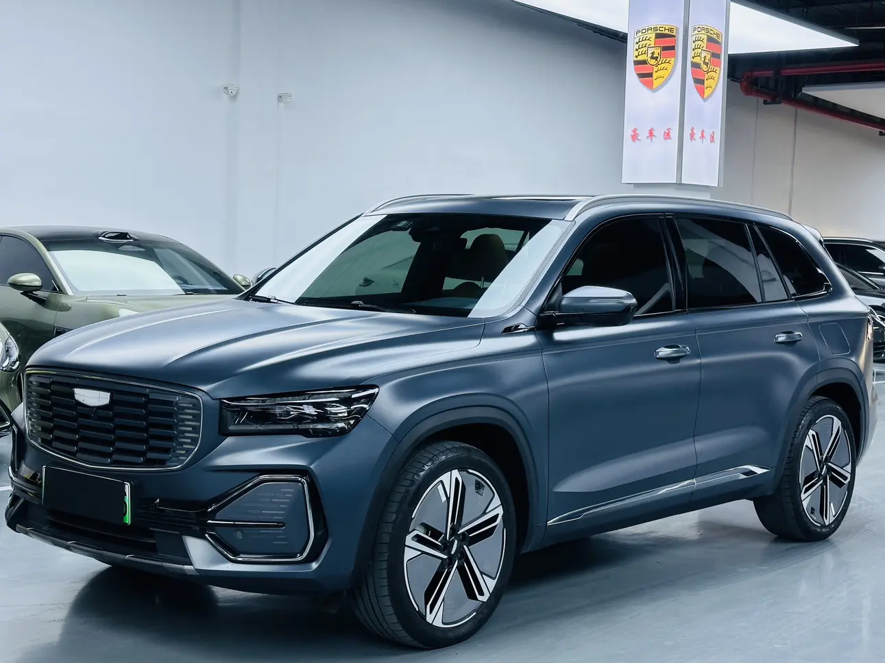 Geely Monjaro (extended range electric version) (Xingyue L extended range electric version)  из Китая