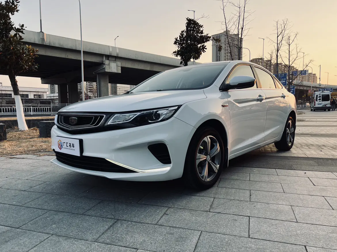 Geely Emgrand GL  из Китая