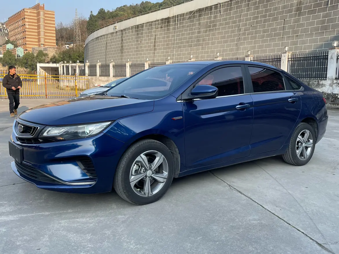 Geely Emgrand GL  из Китая