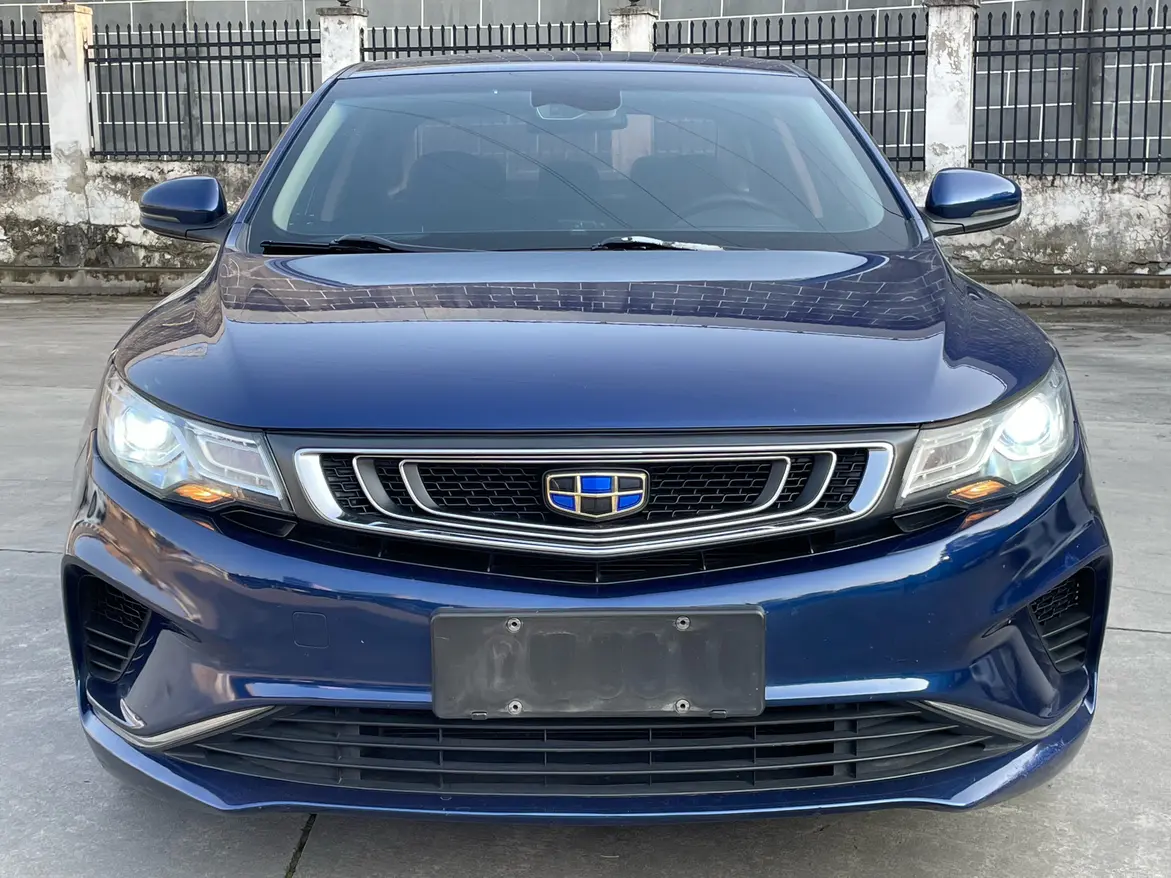 Geely Emgrand GL  из Китая