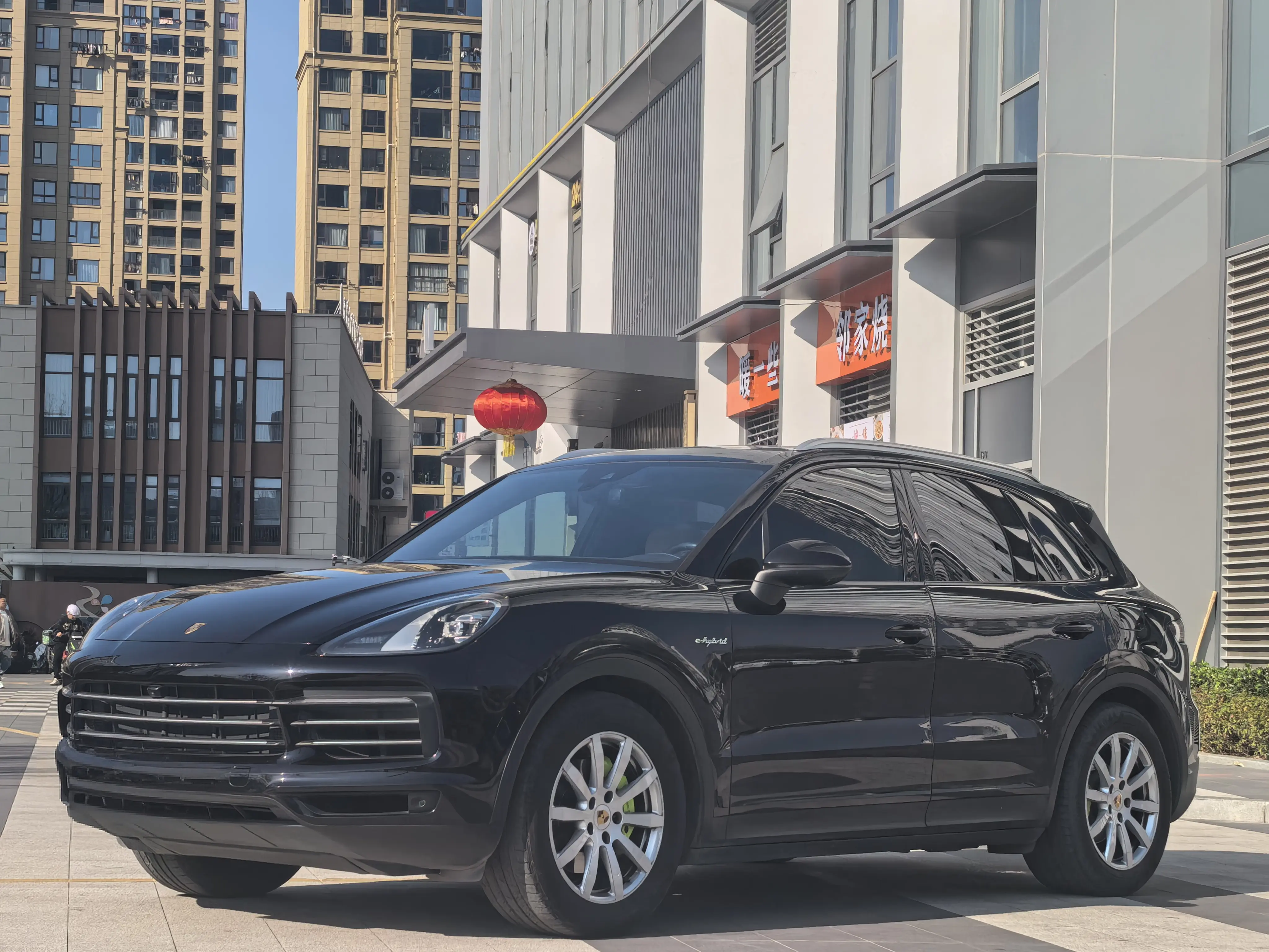 Porsche Cayenne E-Hybrid  из Китая