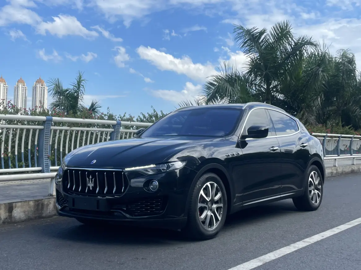 Maserati Levante  из Китая