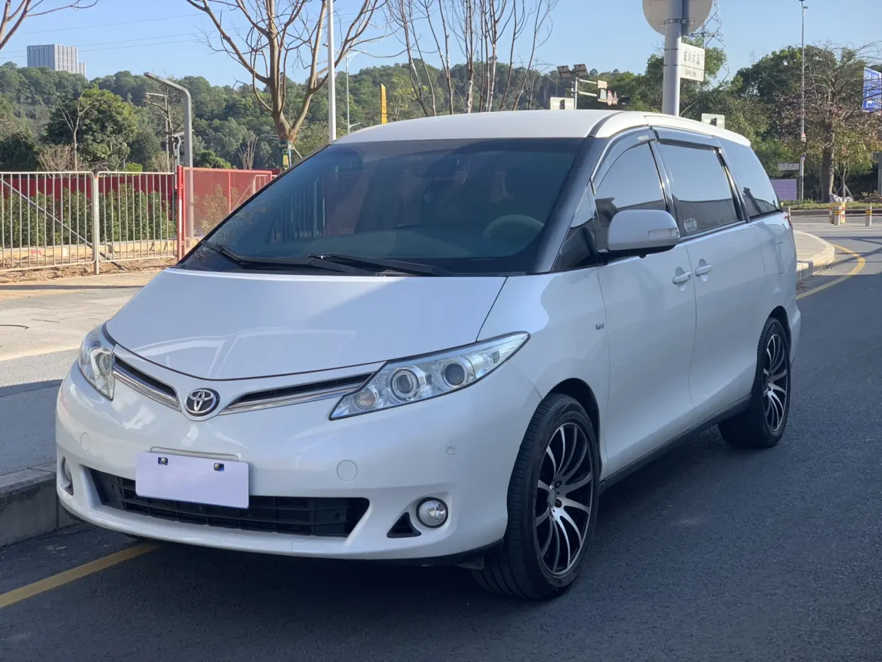 Toyota Previa  из Китая