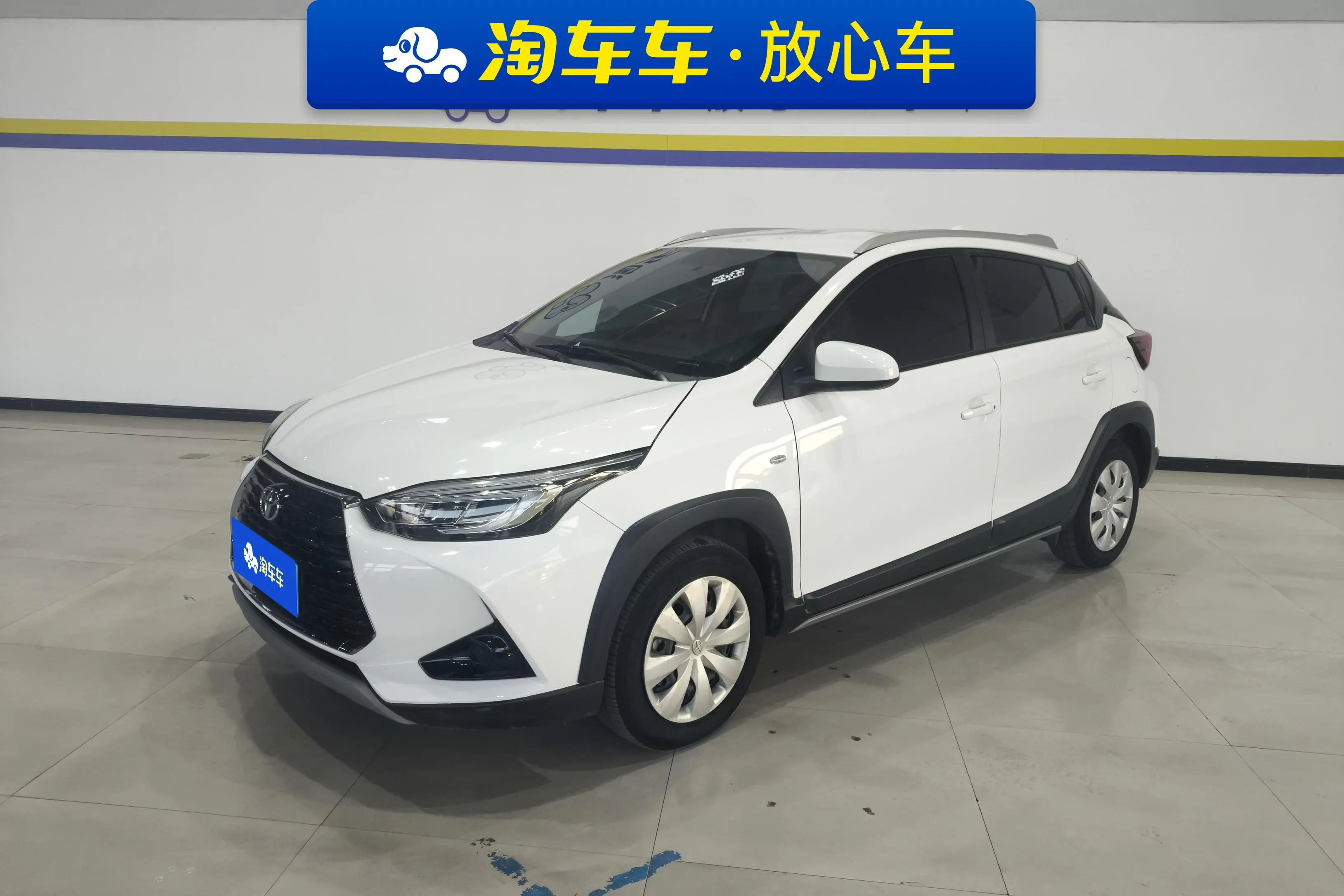 Toyota Yaris L  из Китая