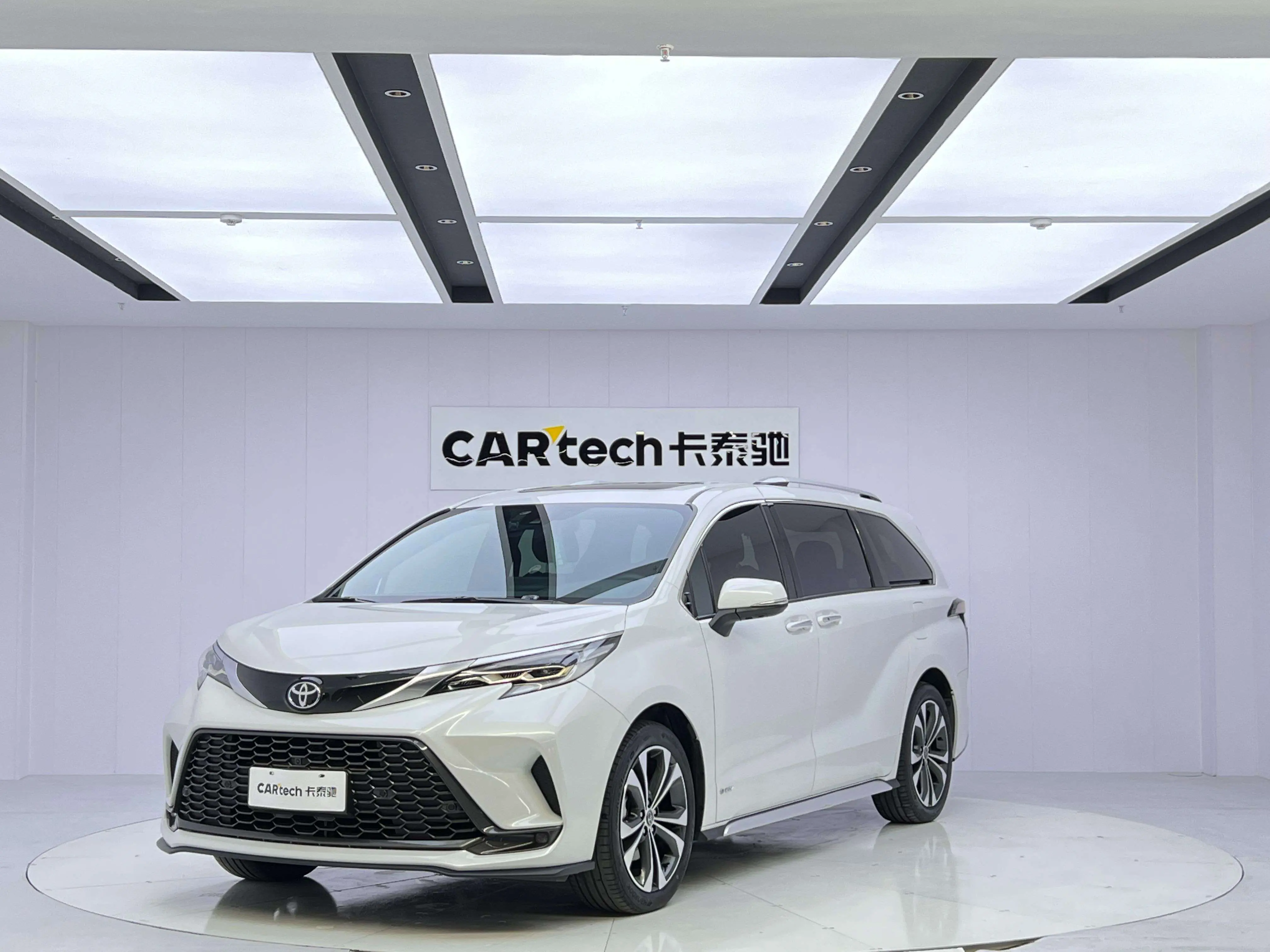 Toyota Granvia  из Китая