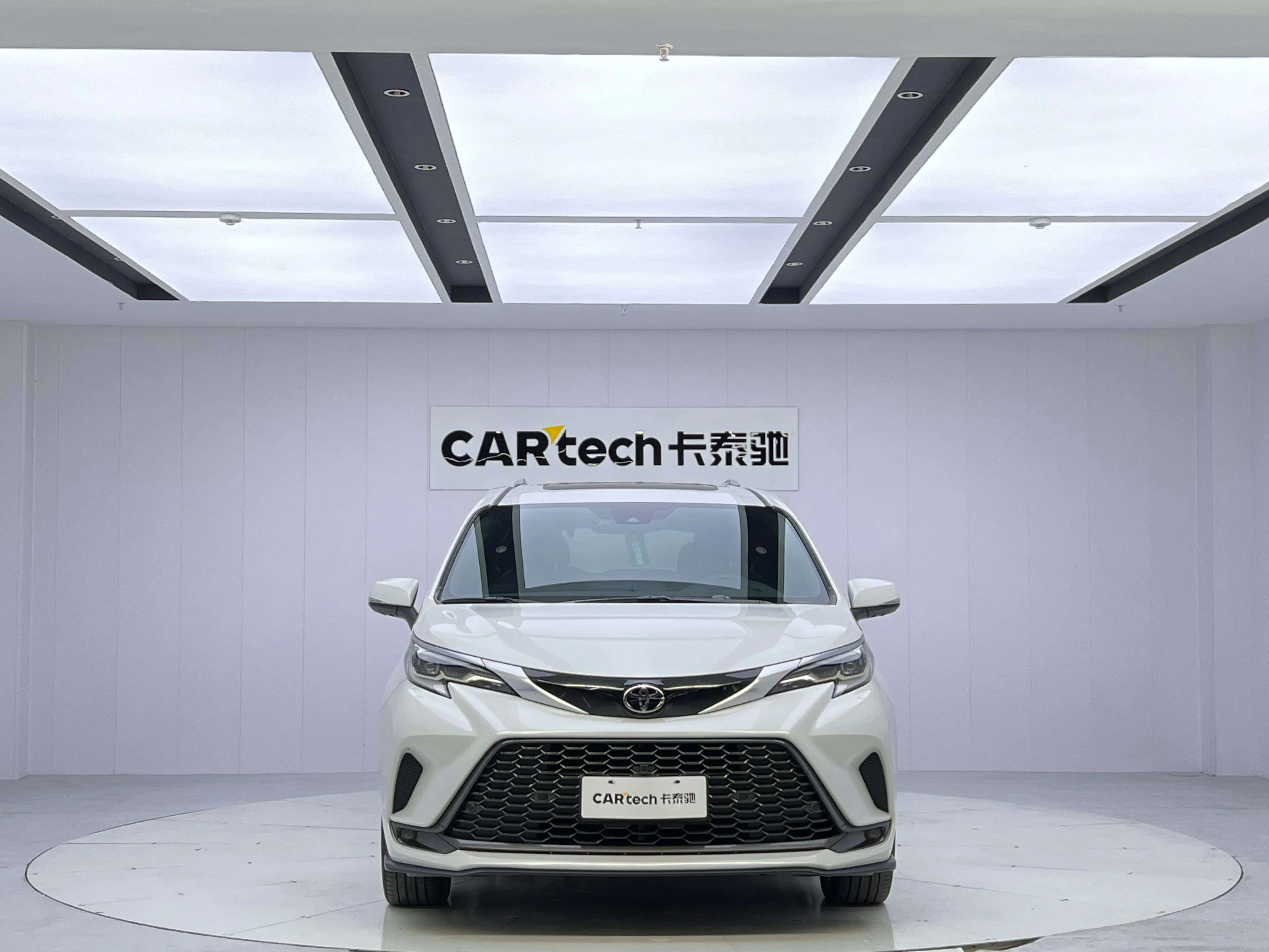 Toyota Granvia  из Китая