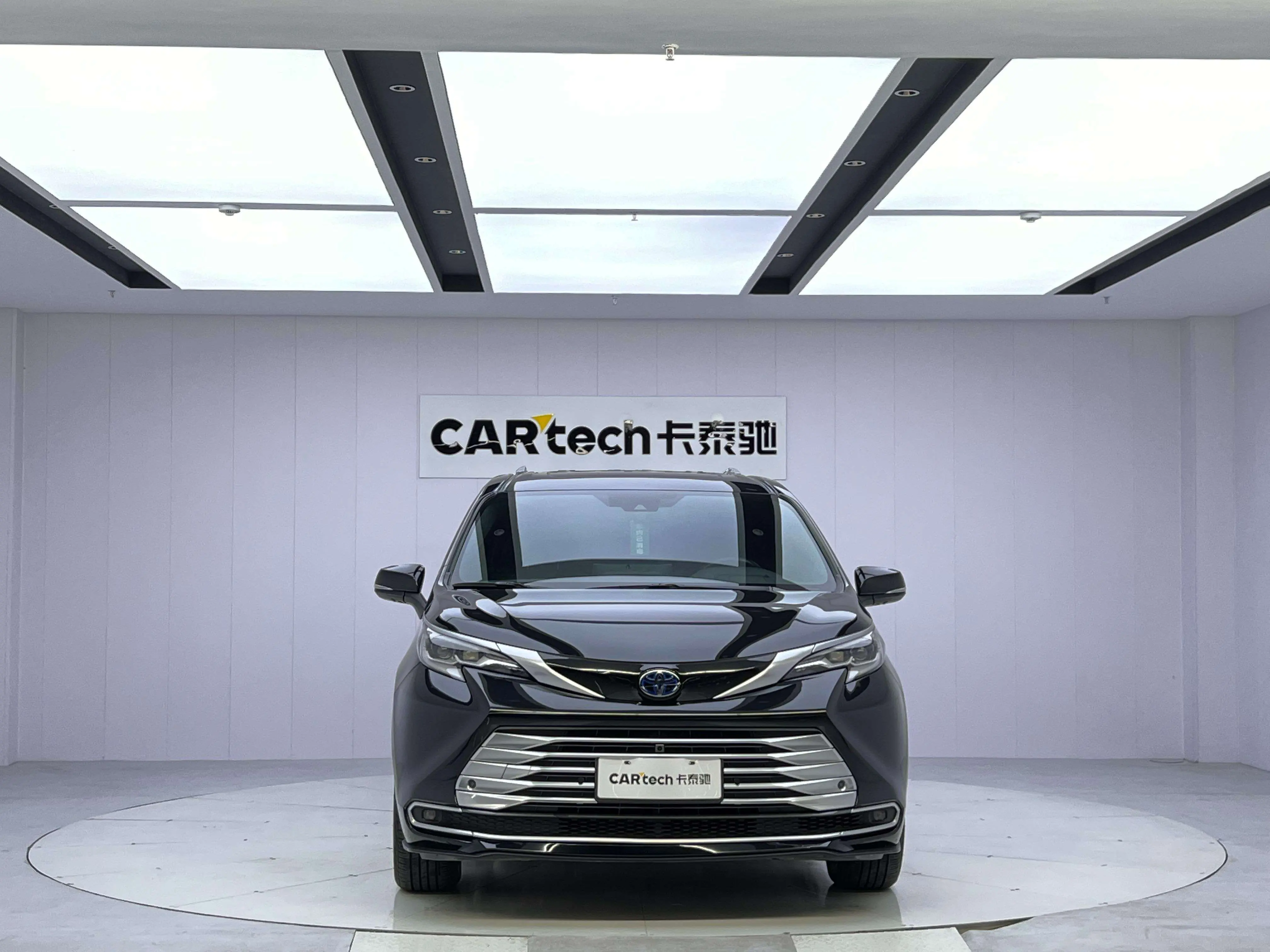 Toyota Sienna  из Китая