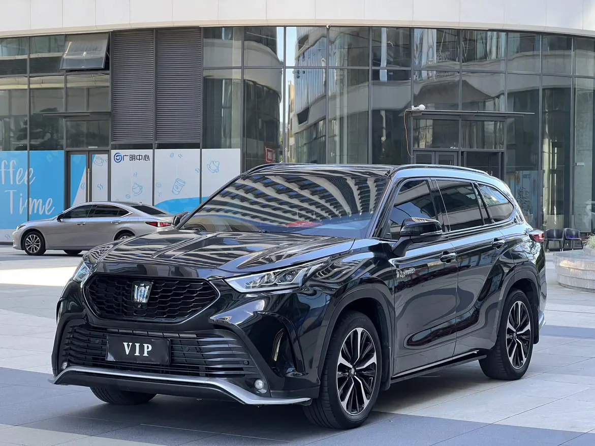 Toyota Crown Kluger  из Китая