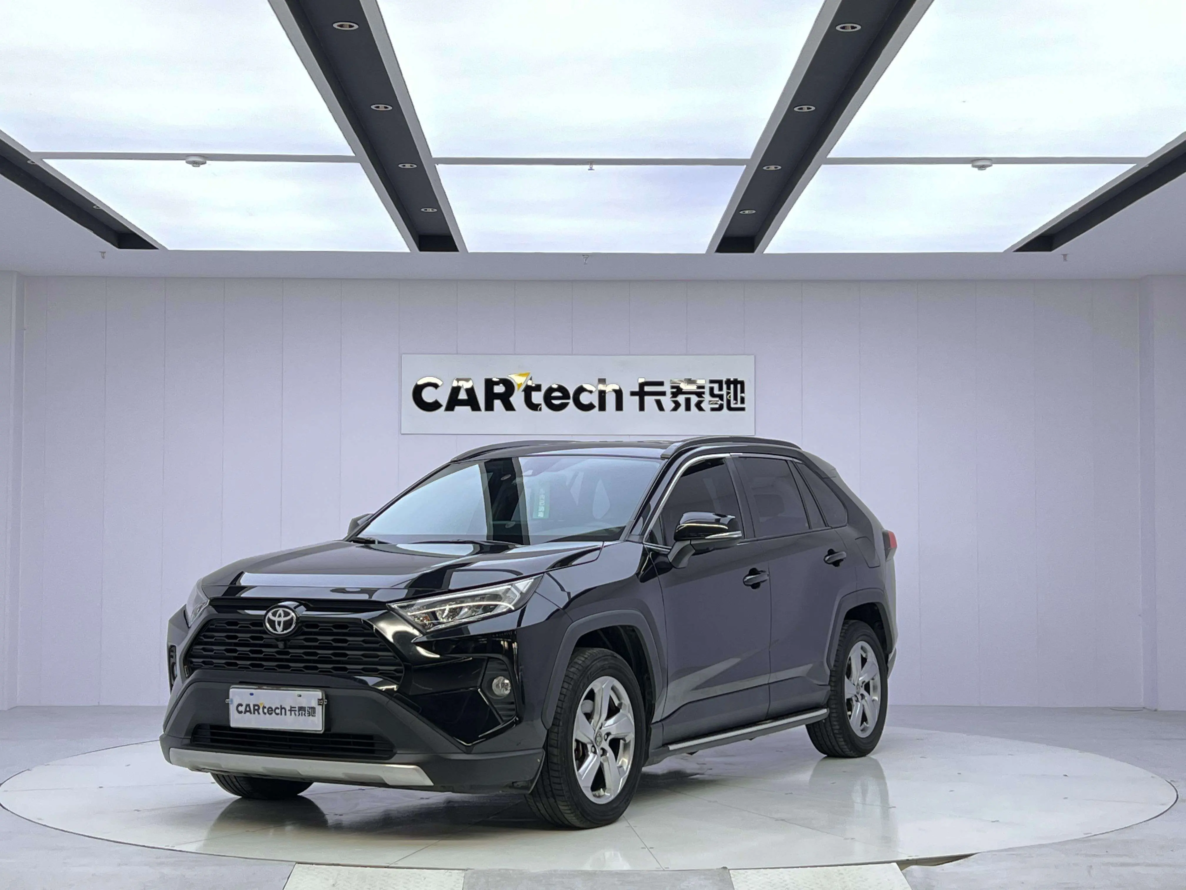 Toyota RAV4  из Китая