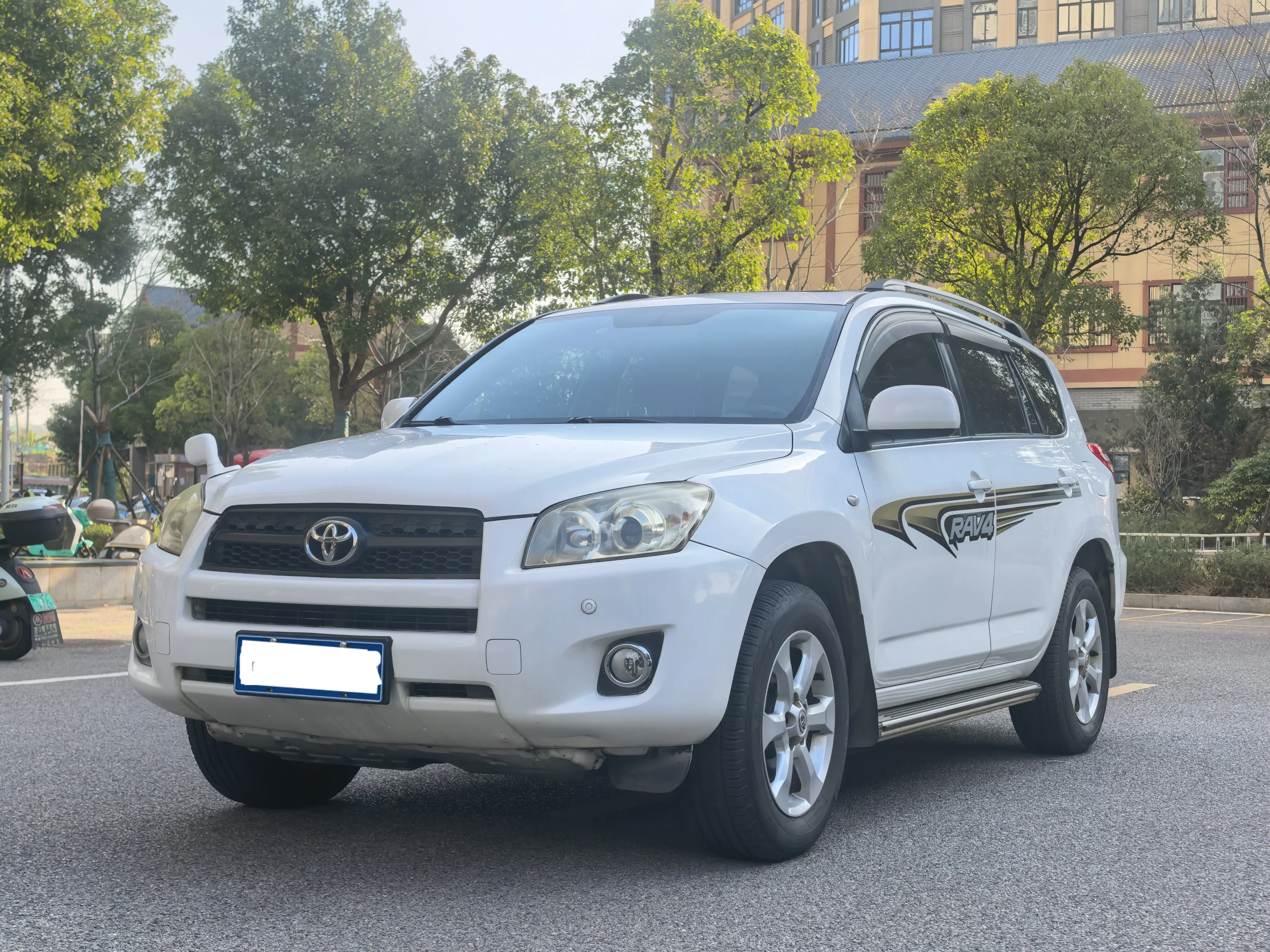 Toyota RAV4  из Китая