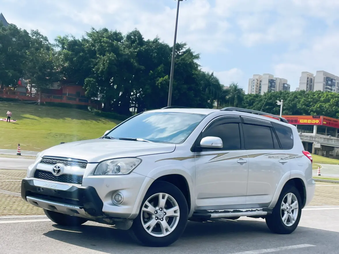 Toyota RAV4  из Китая