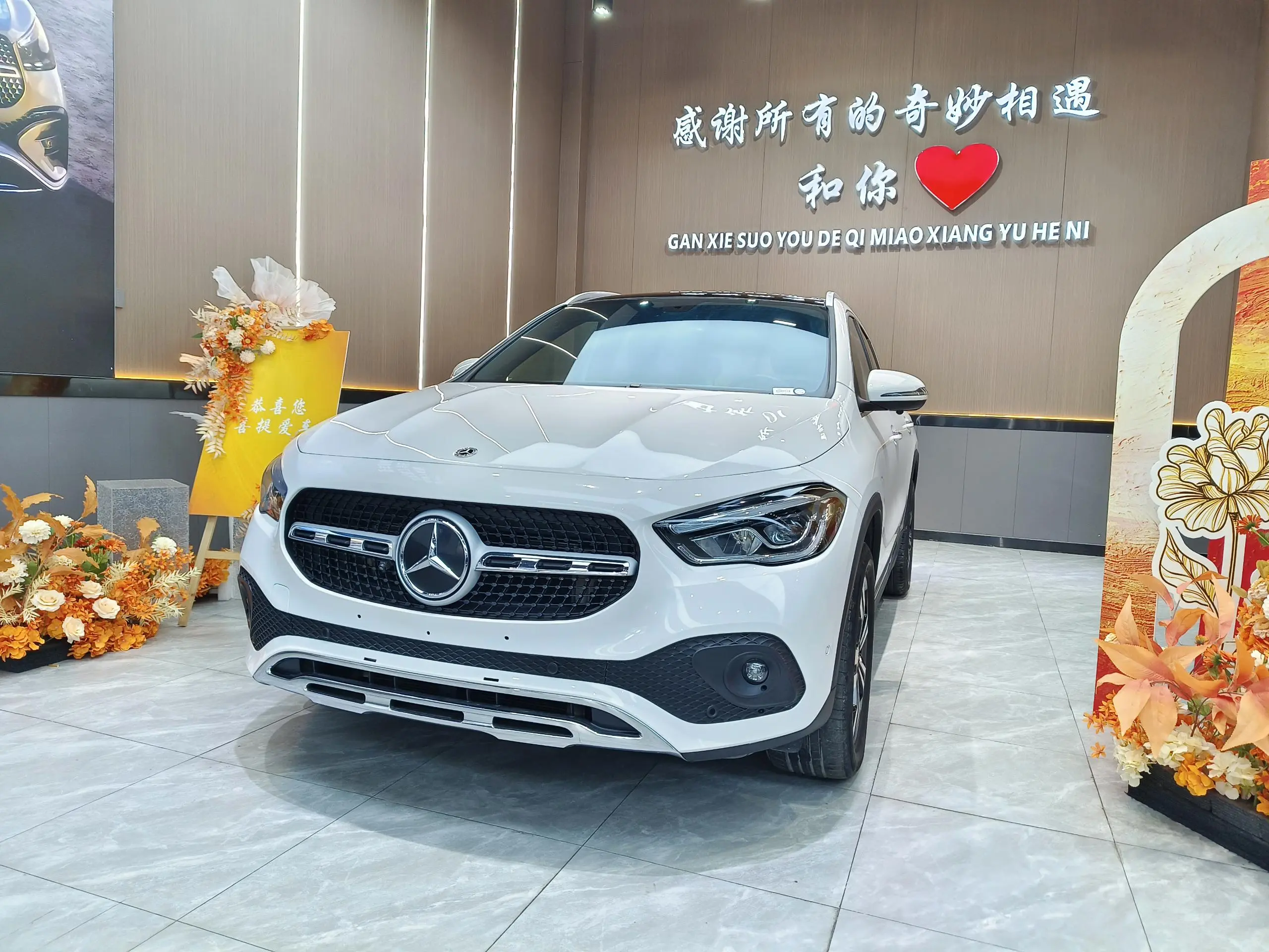 Mercedes-Benz GLA  из Китая