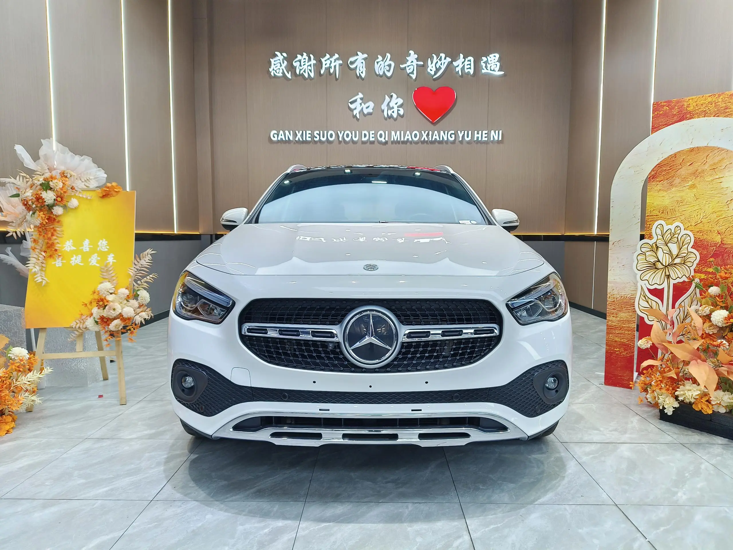 Mercedes-Benz GLA  из Китая