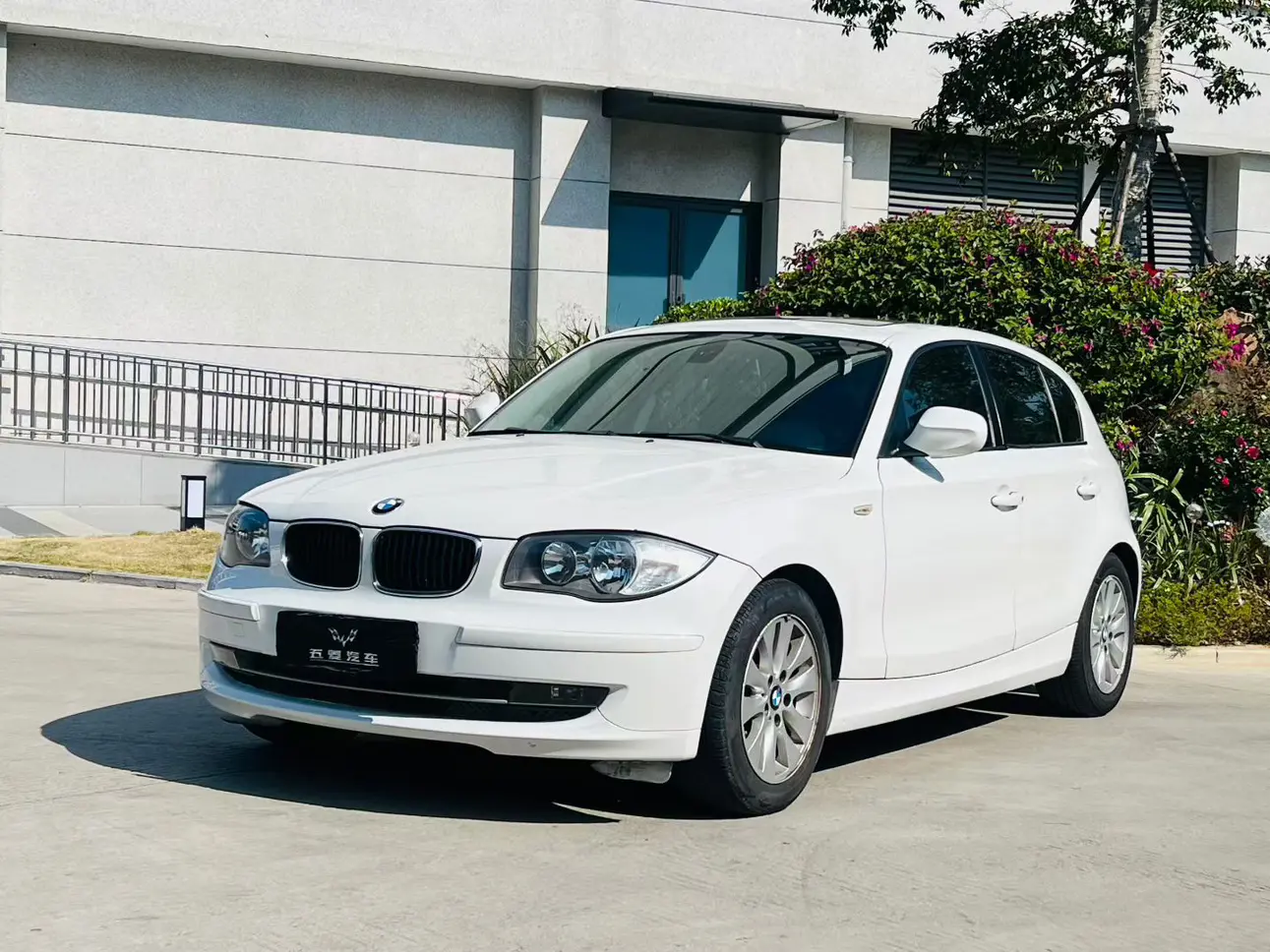 BMW 1 Series  из Китая