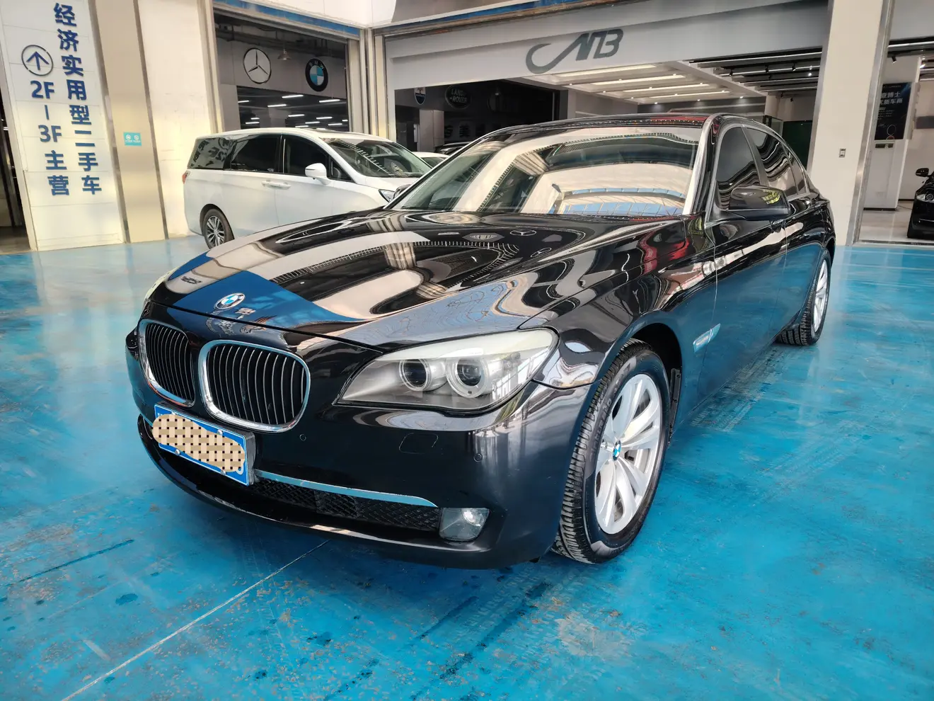 BMW 7 Series  из Китая