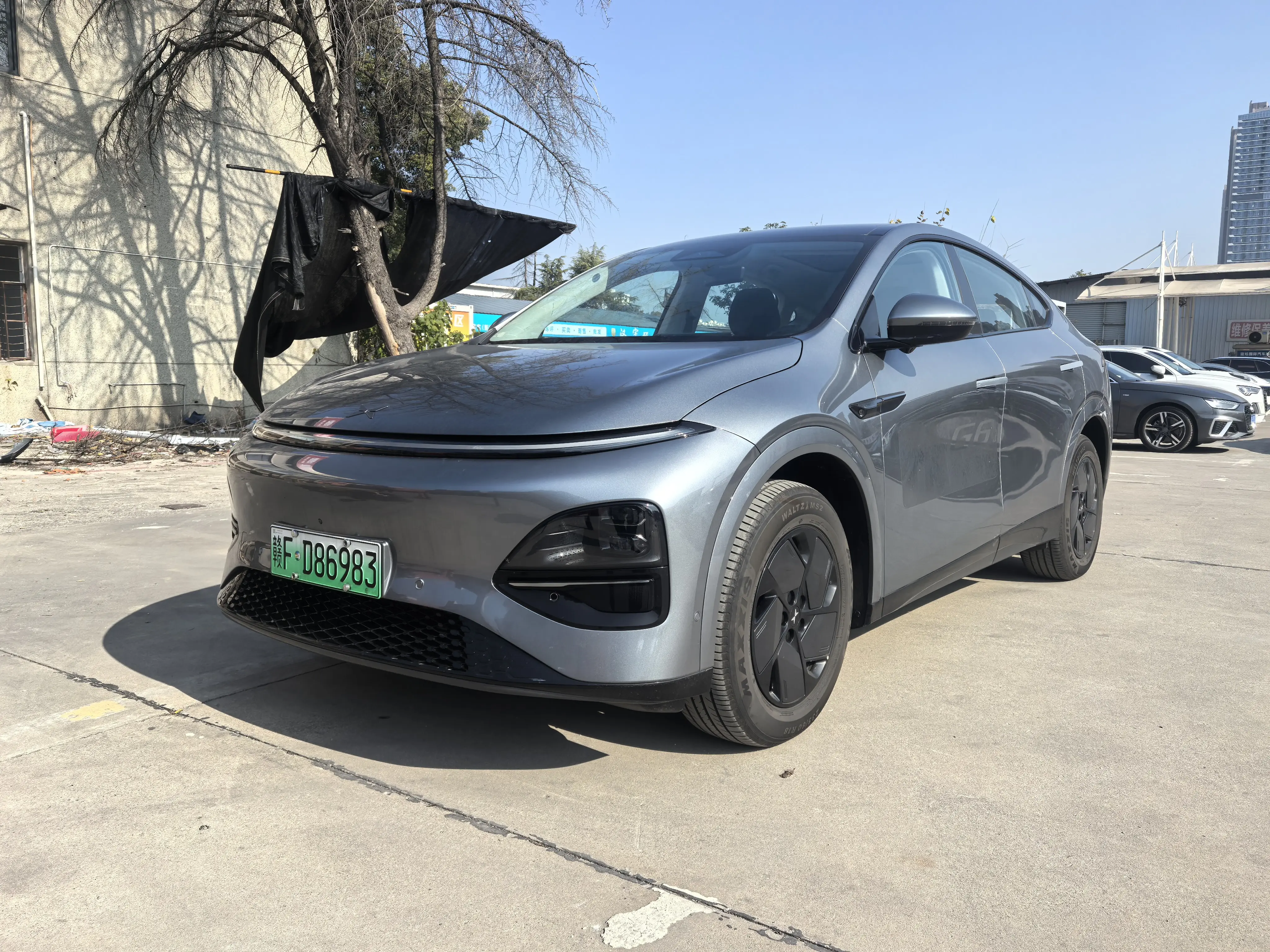 Xpeng G6  из Китая