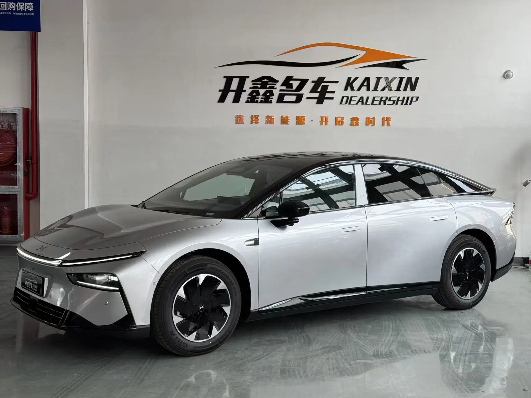 Xpeng P7+  из Китая