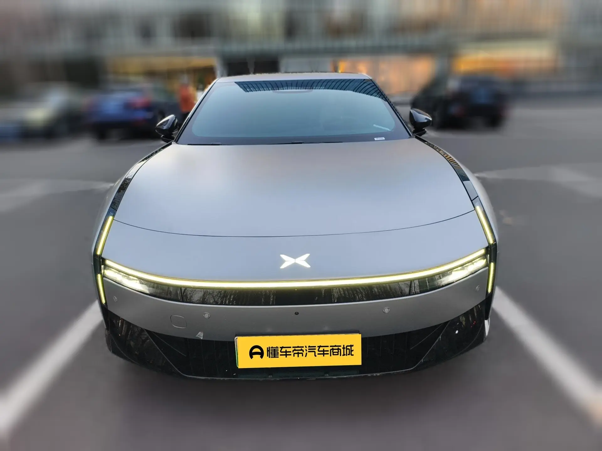 Xpeng P7  из Китая