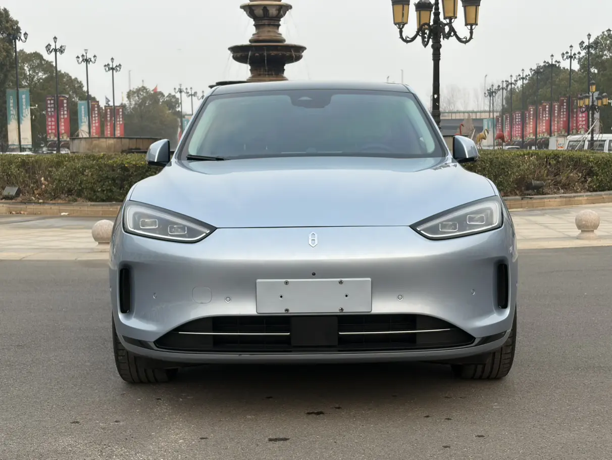 AITO M5 (Wenjie M5)  из Китая