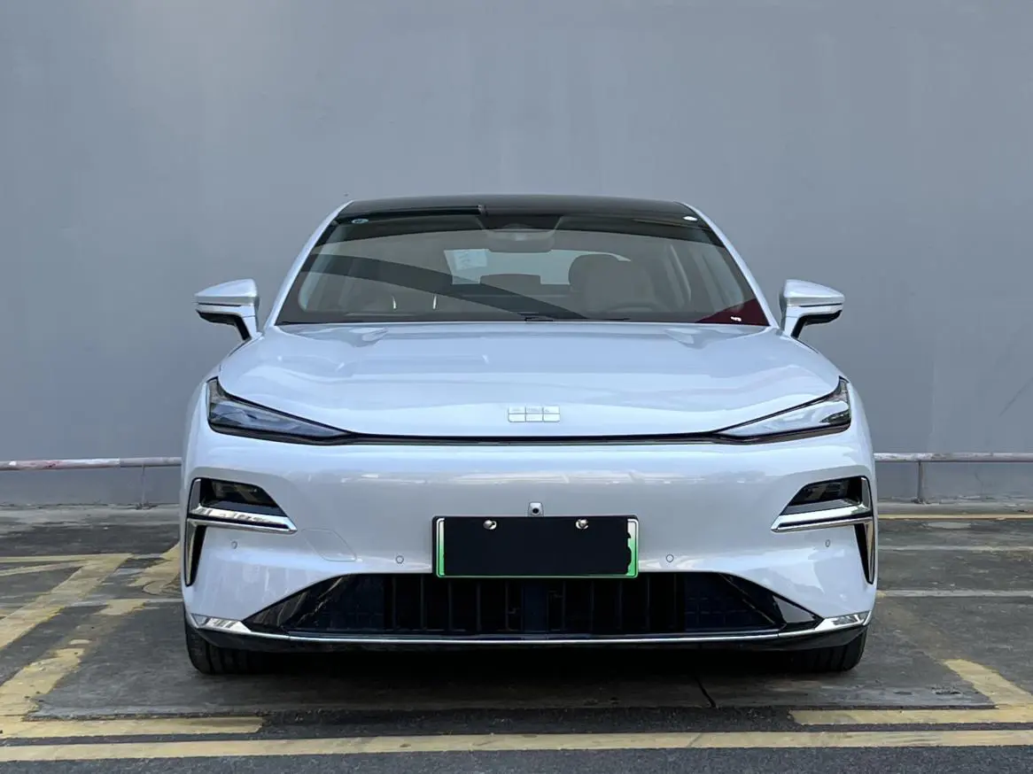 Geely Galaxy Star 8 PHEV  из Китая