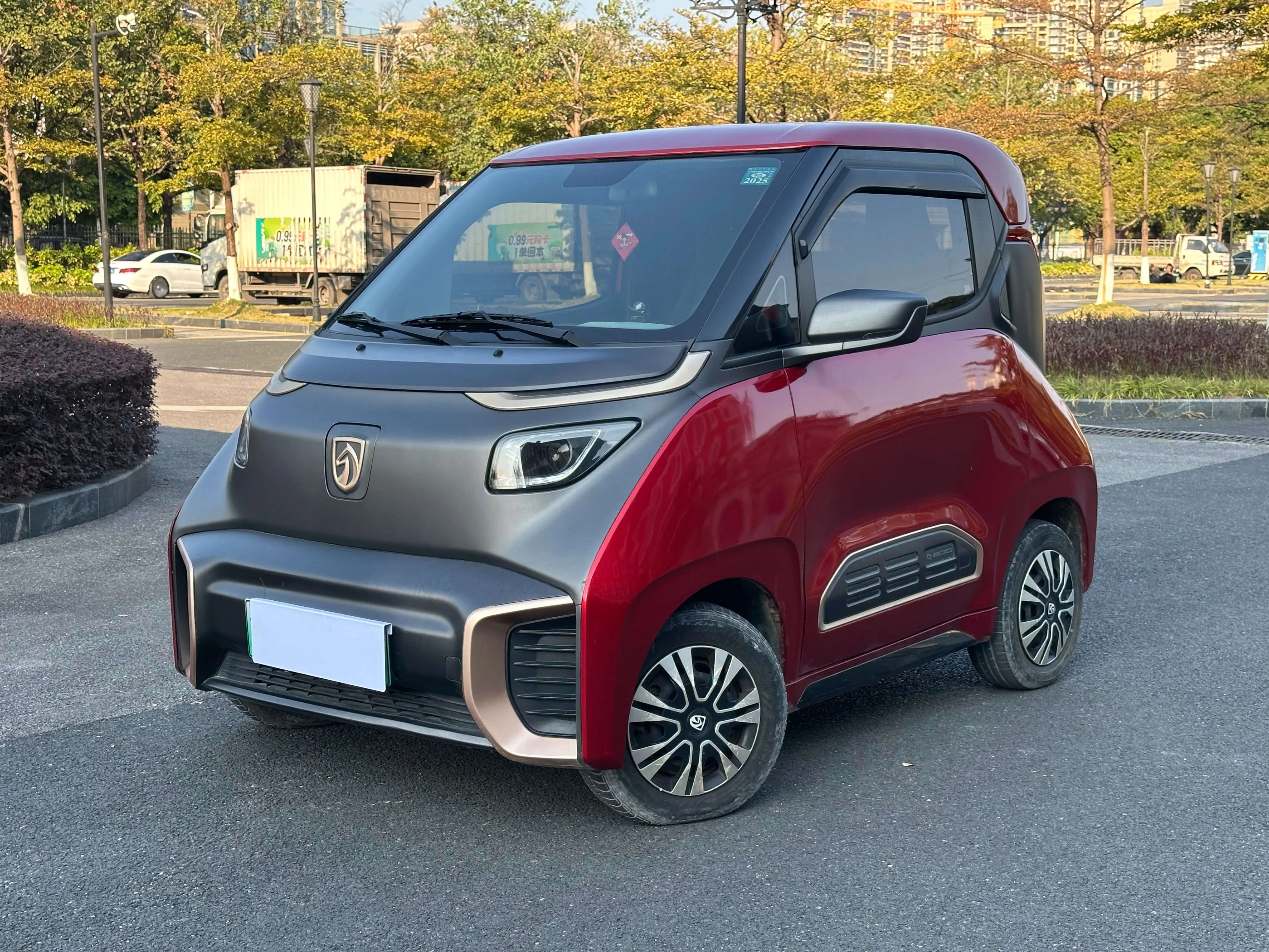Baojun E200  из Китая