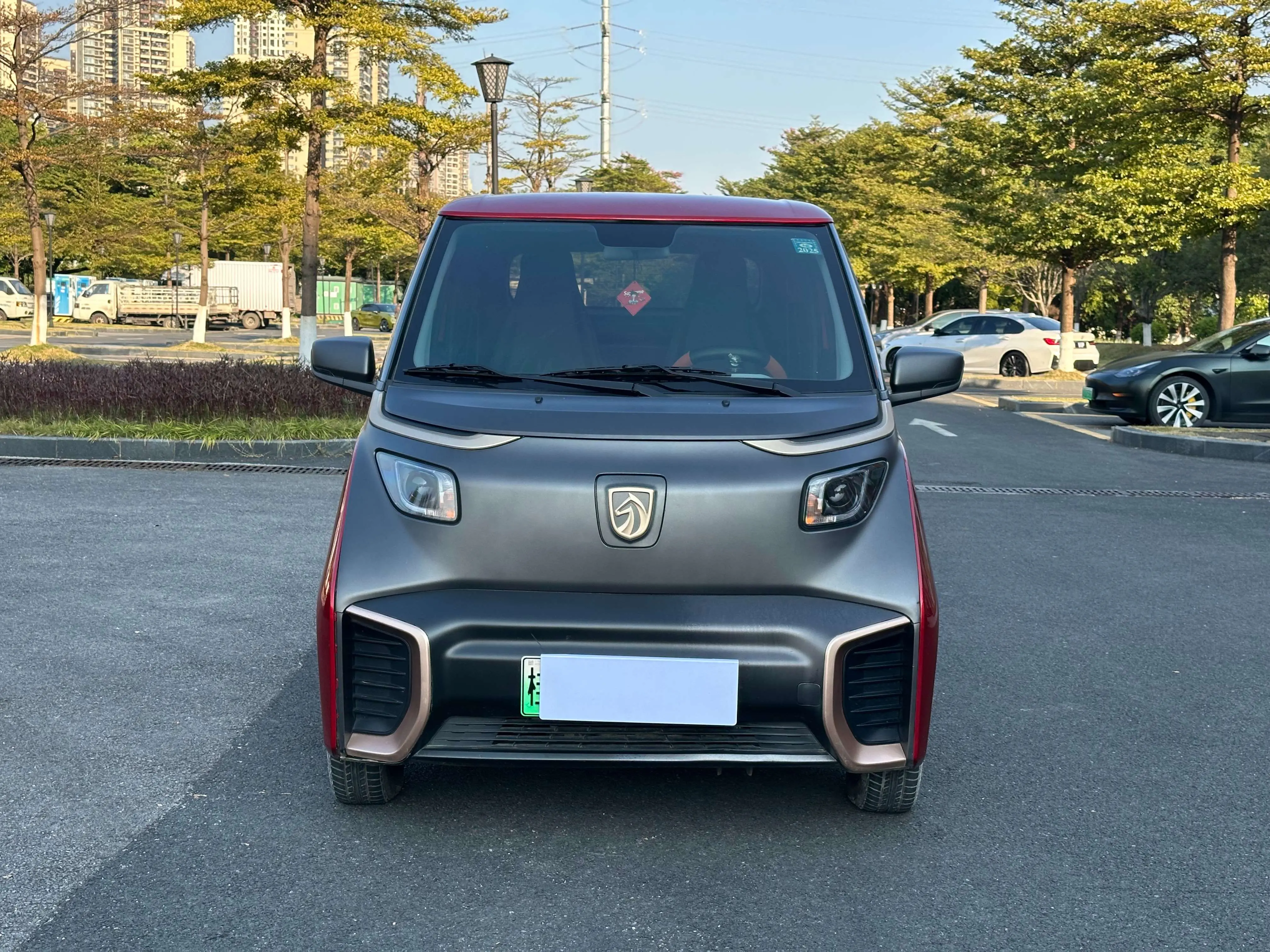 Baojun E200  из Китая