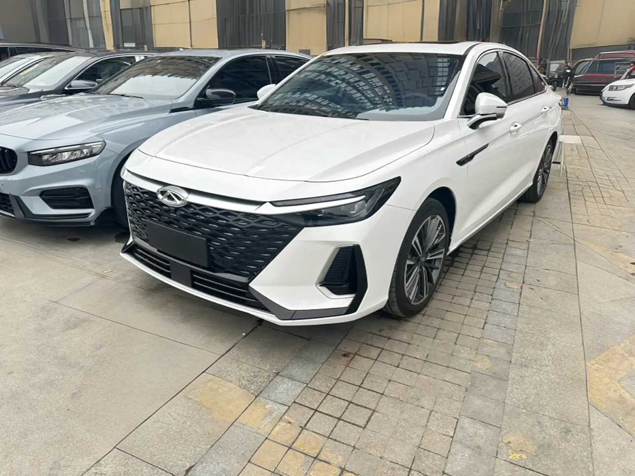 Chery Arrizo 8  из Китая