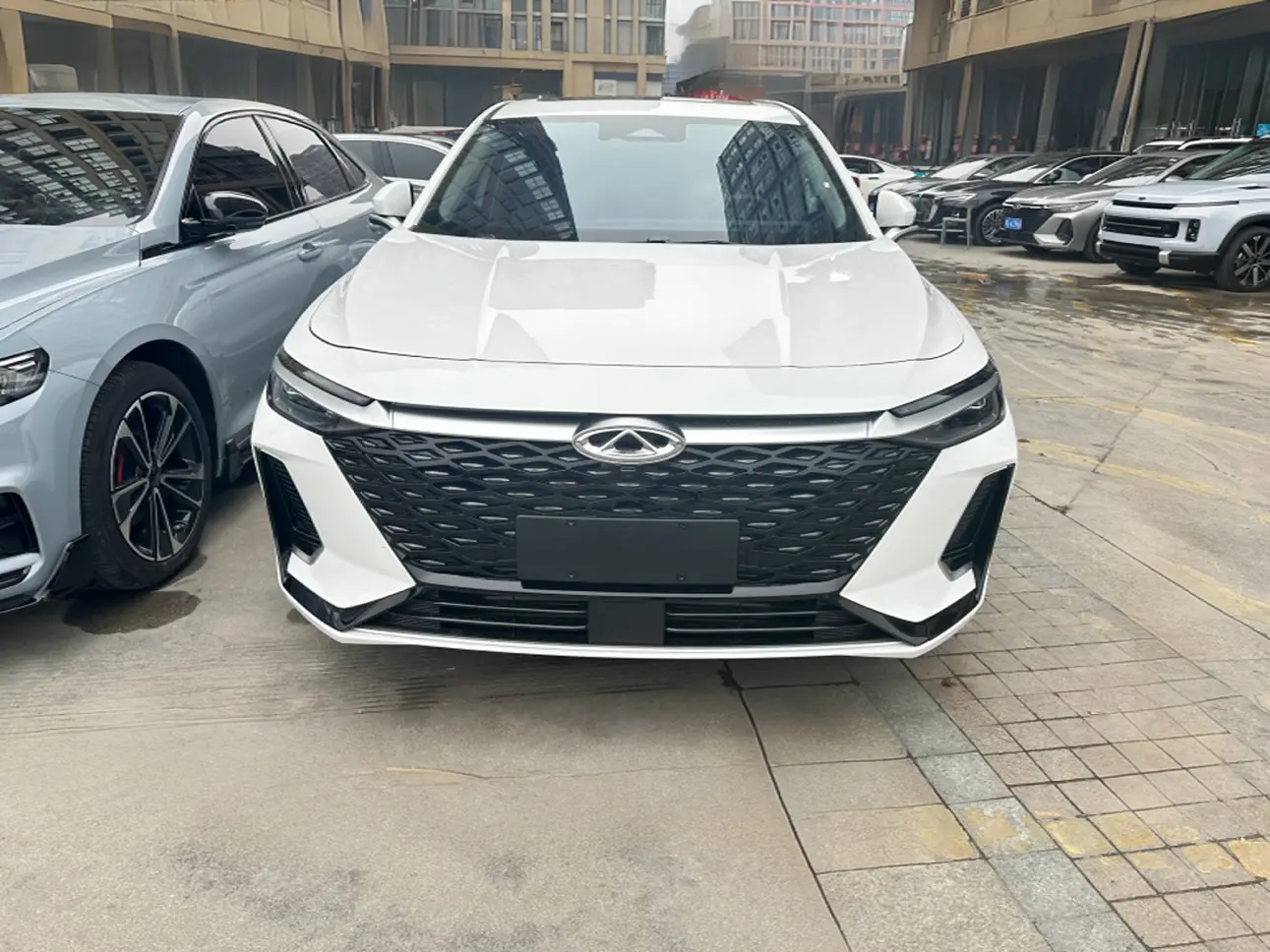 Chery Arrizo 8  из Китая