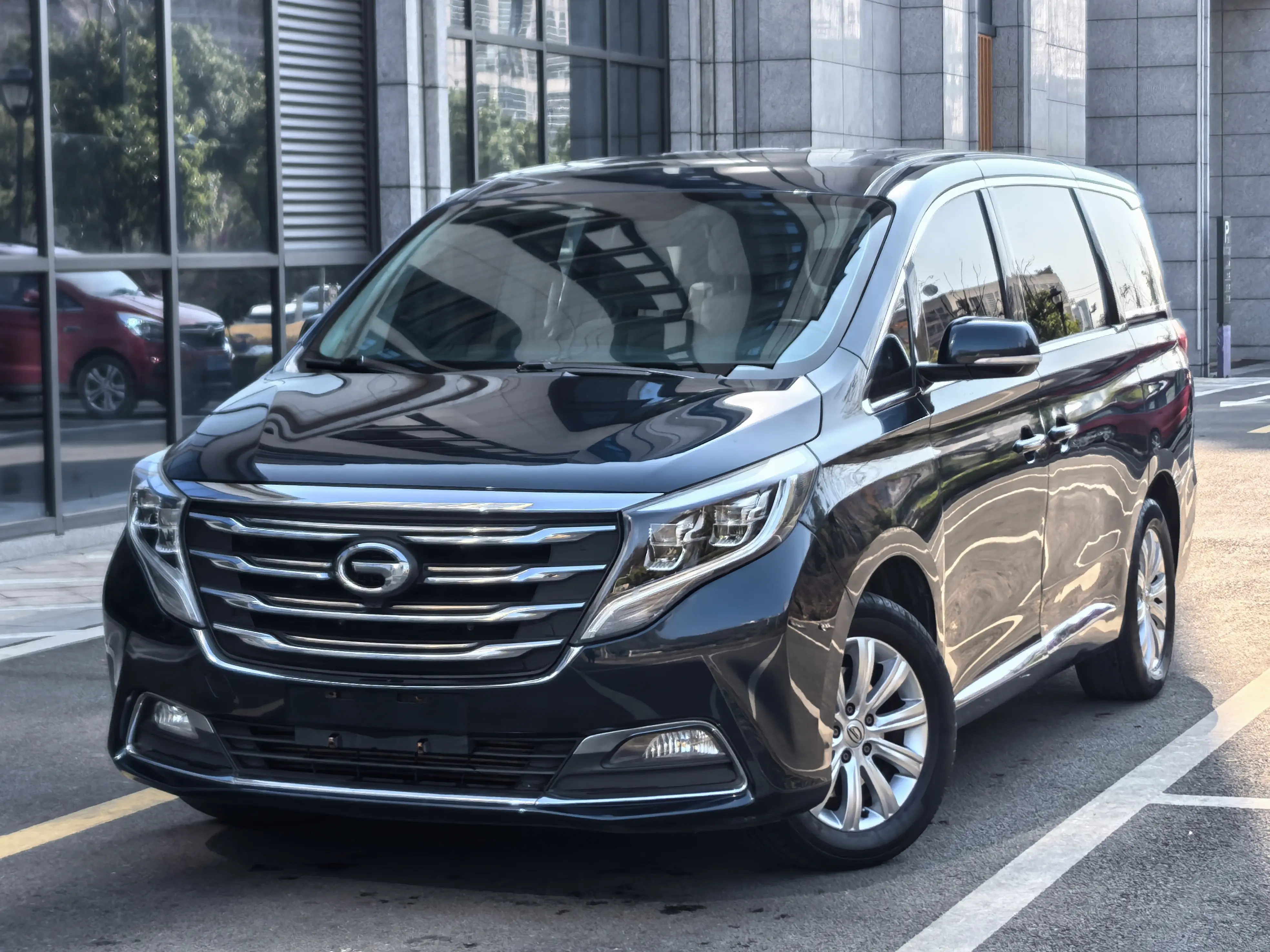 GAC Trumpchi M8  из Китая