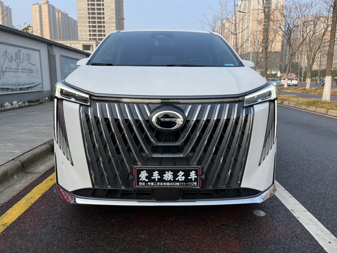GAC Trumpchi M8  из Китая