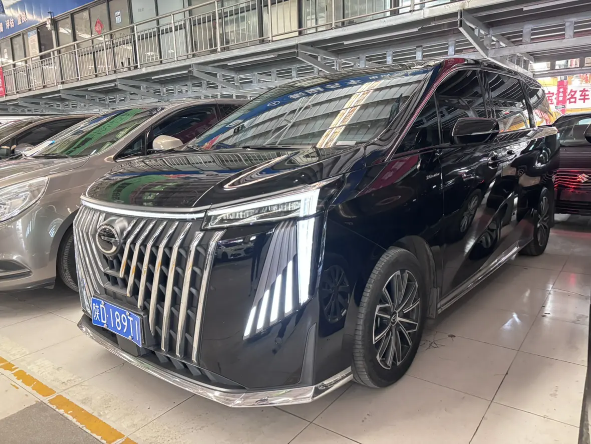 GAC Trumpchi M8  из Китая