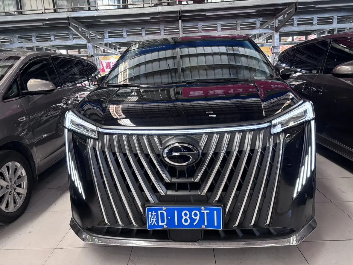 GAC Trumpchi M8  из Китая