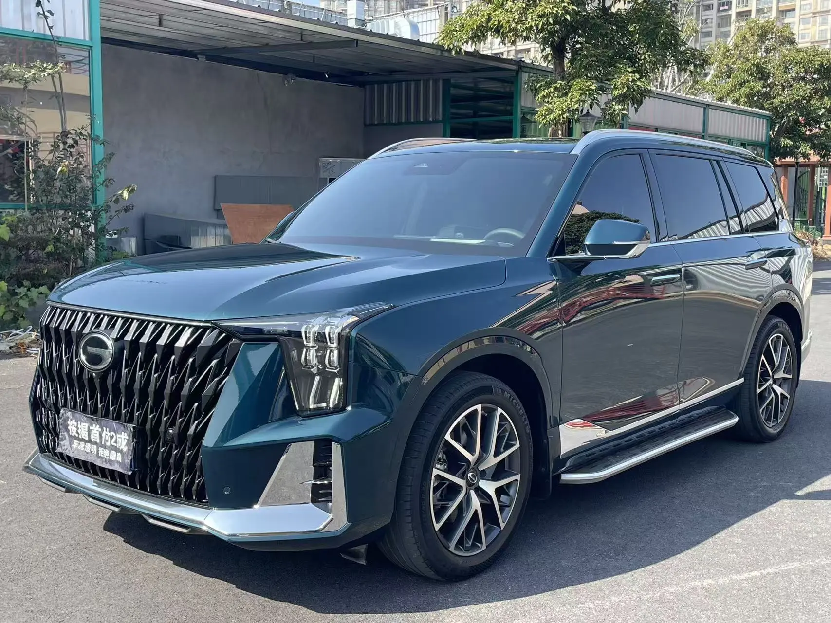 GAC Trumpchi GS8  из Китая