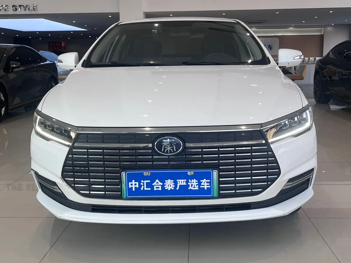 BYD QinEV  из Китая
