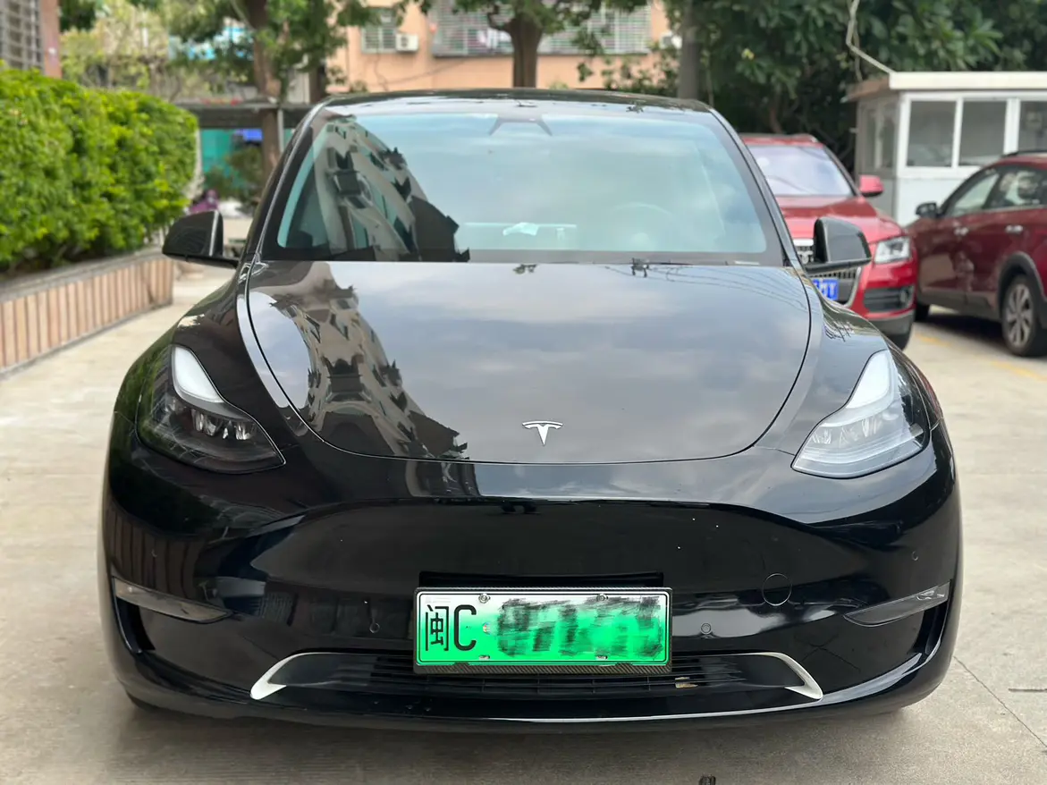 Tesla Model Y  из Китая