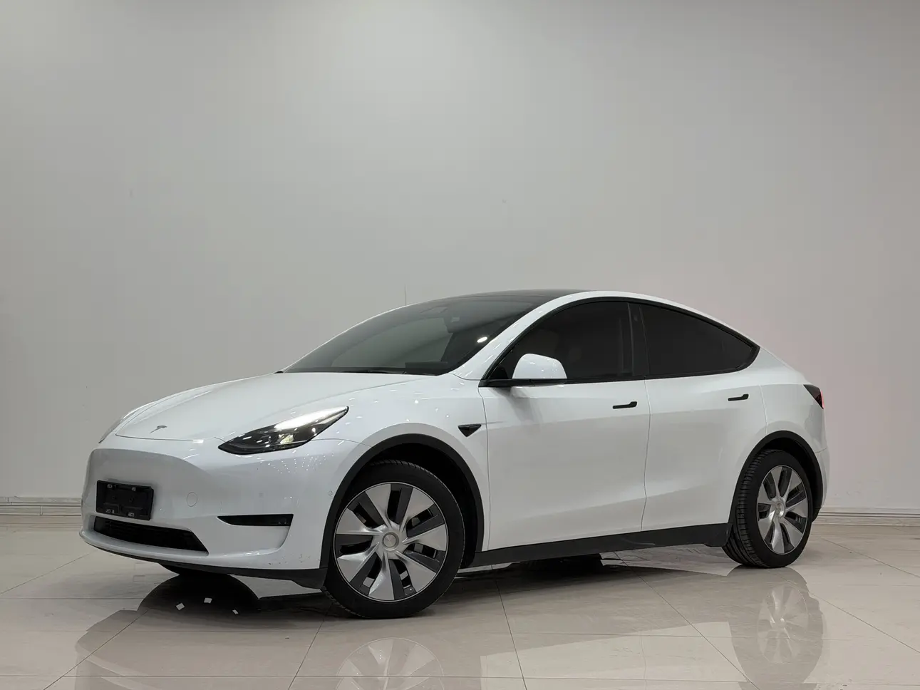 Tesla Model Y  из Китая