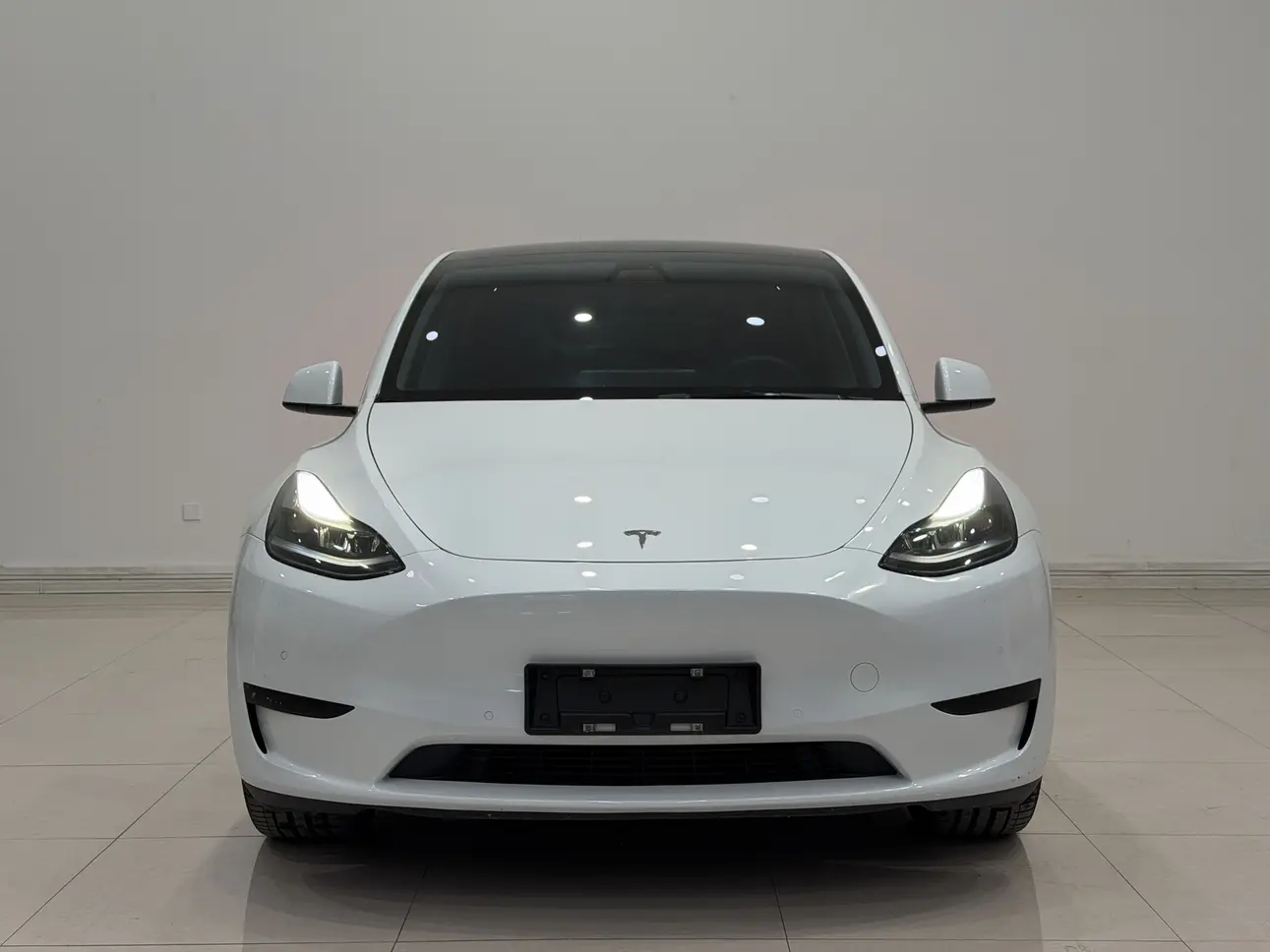 Tesla Model Y  из Китая