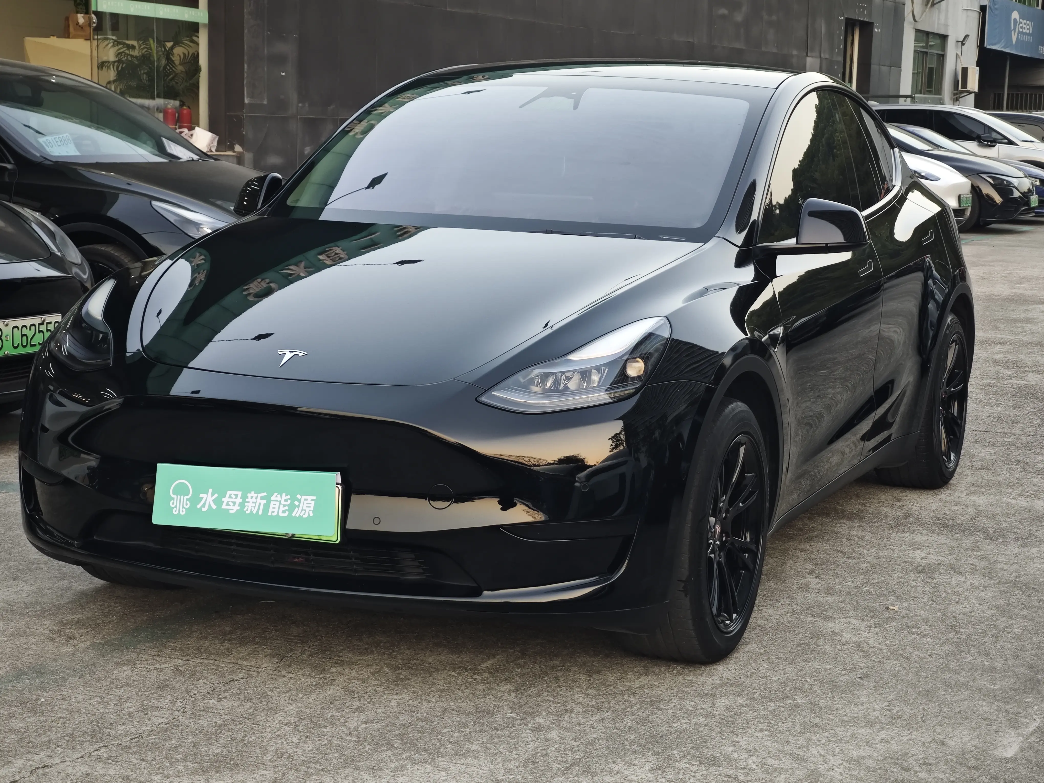 Tesla Model Y  из Китая