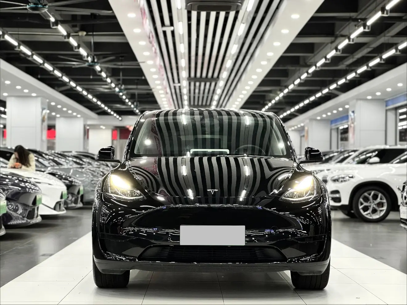 Tesla Model Y  из Китая