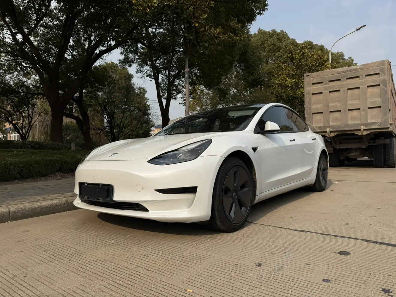 Tesla Model 3  из Китая