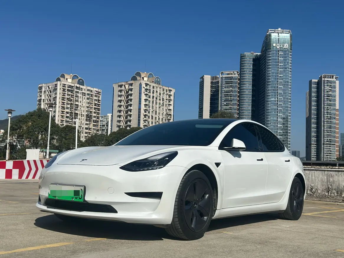 Tesla Model 3  из Китая