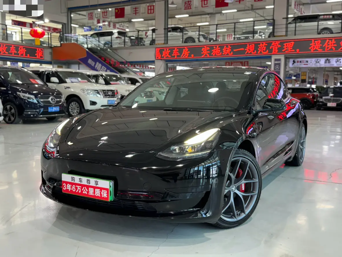 Tesla Model 3  из Китая