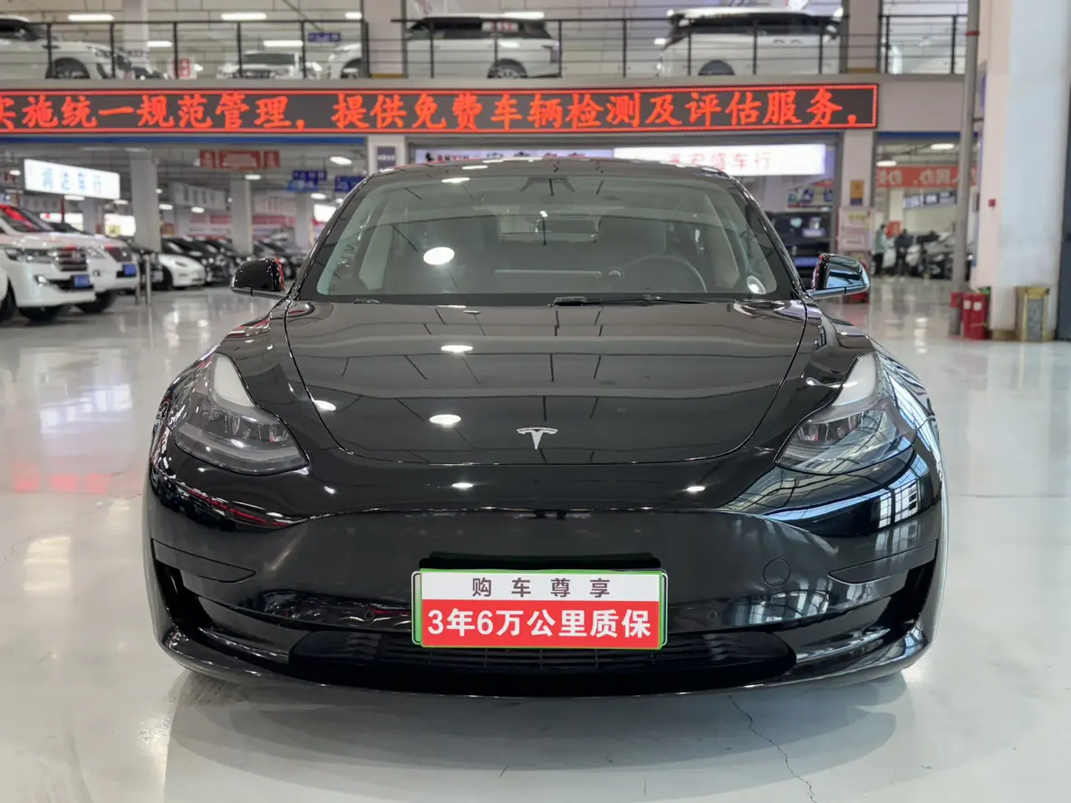 Tesla Model 3  из Китая