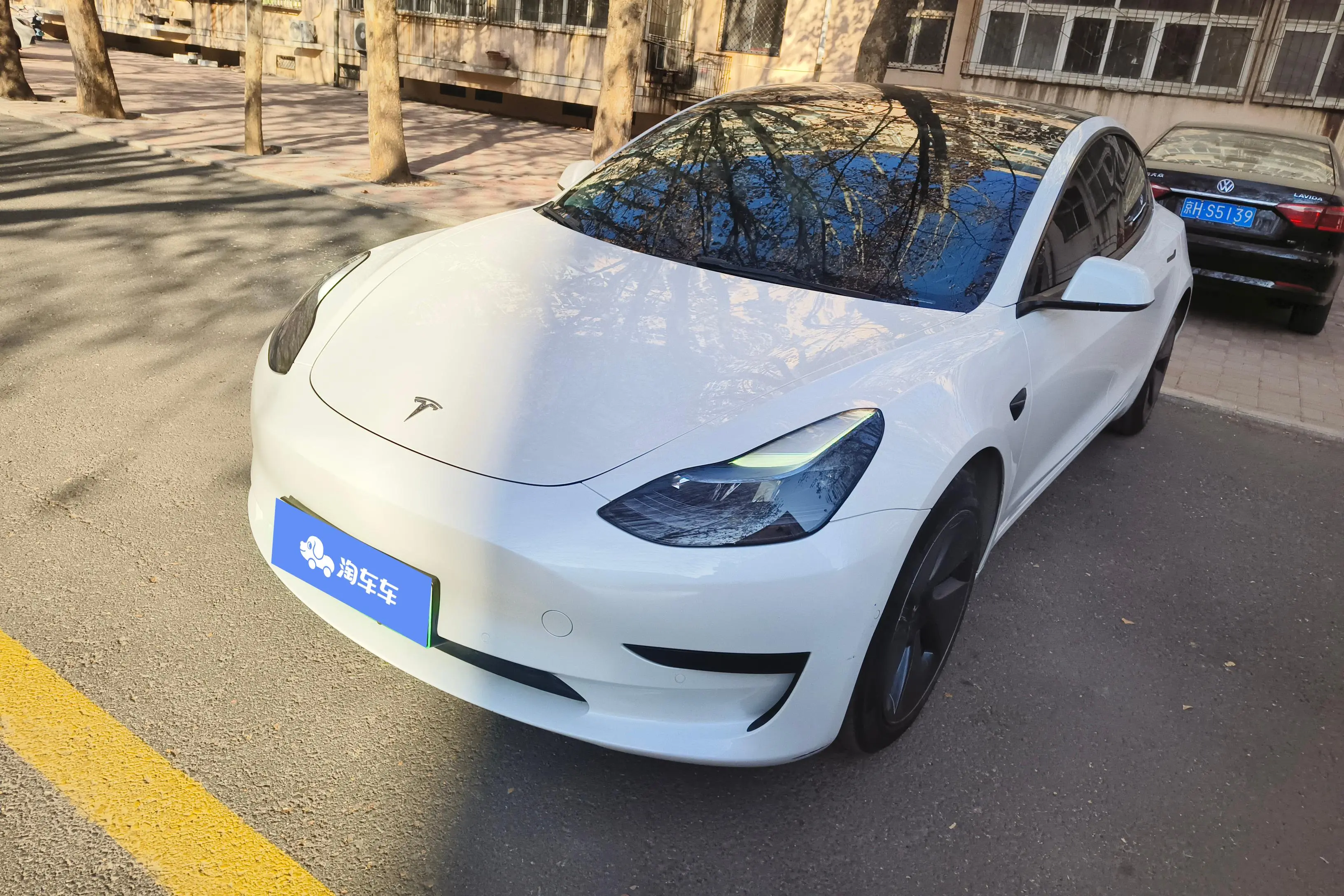 Tesla Model 3  из Китая
