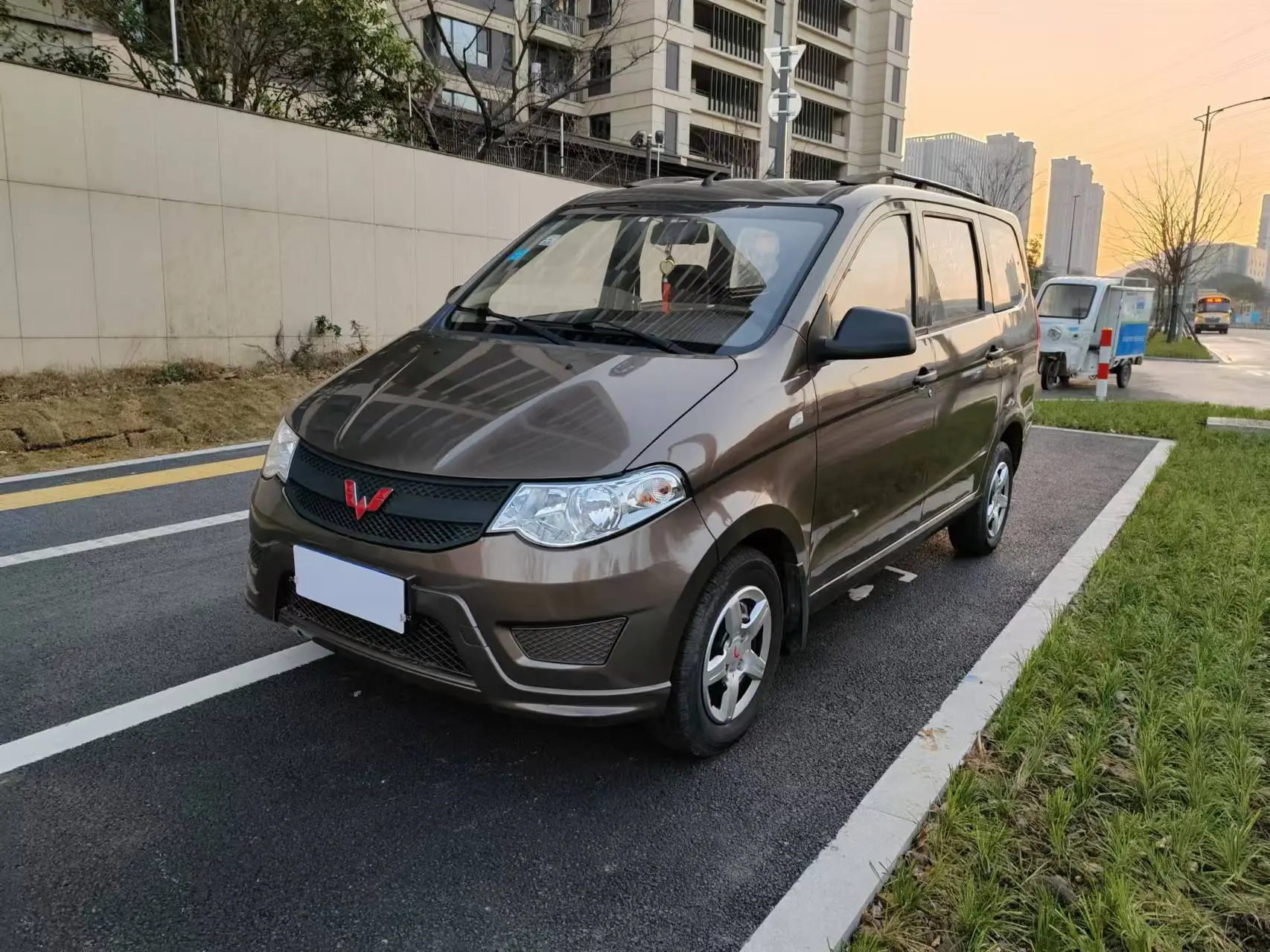 Wuling Hongguang  из Китая