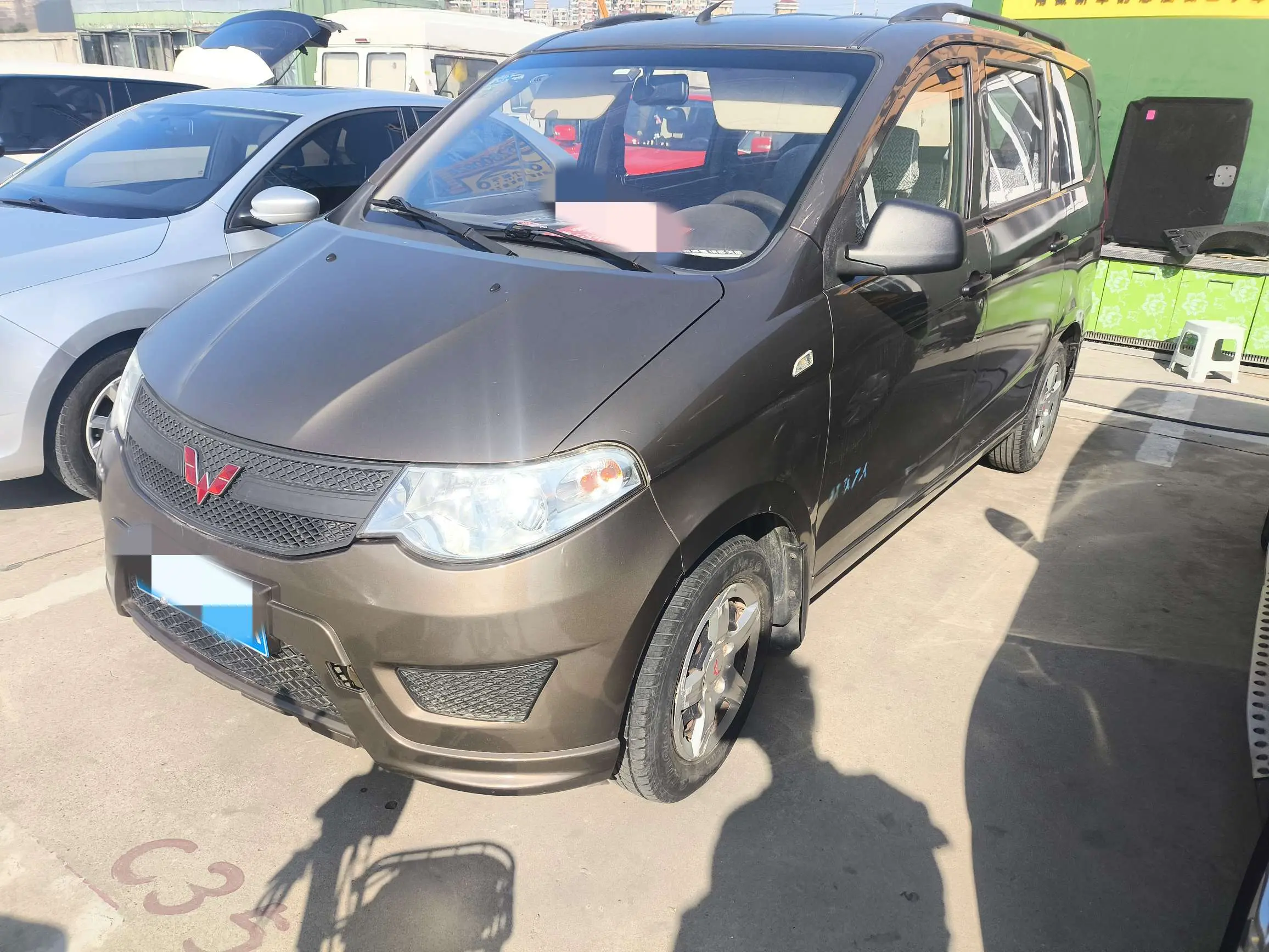 Wuling Hongguang  из Китая