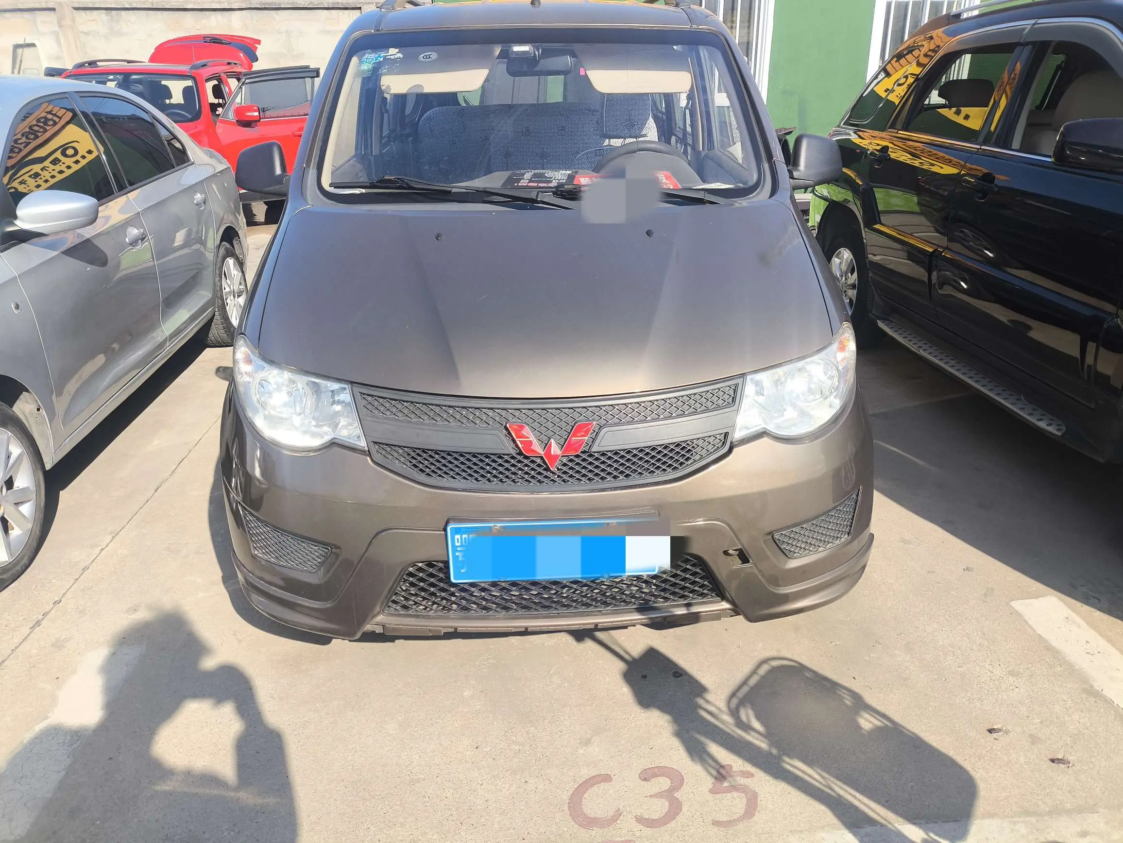 Wuling Hongguang  из Китая