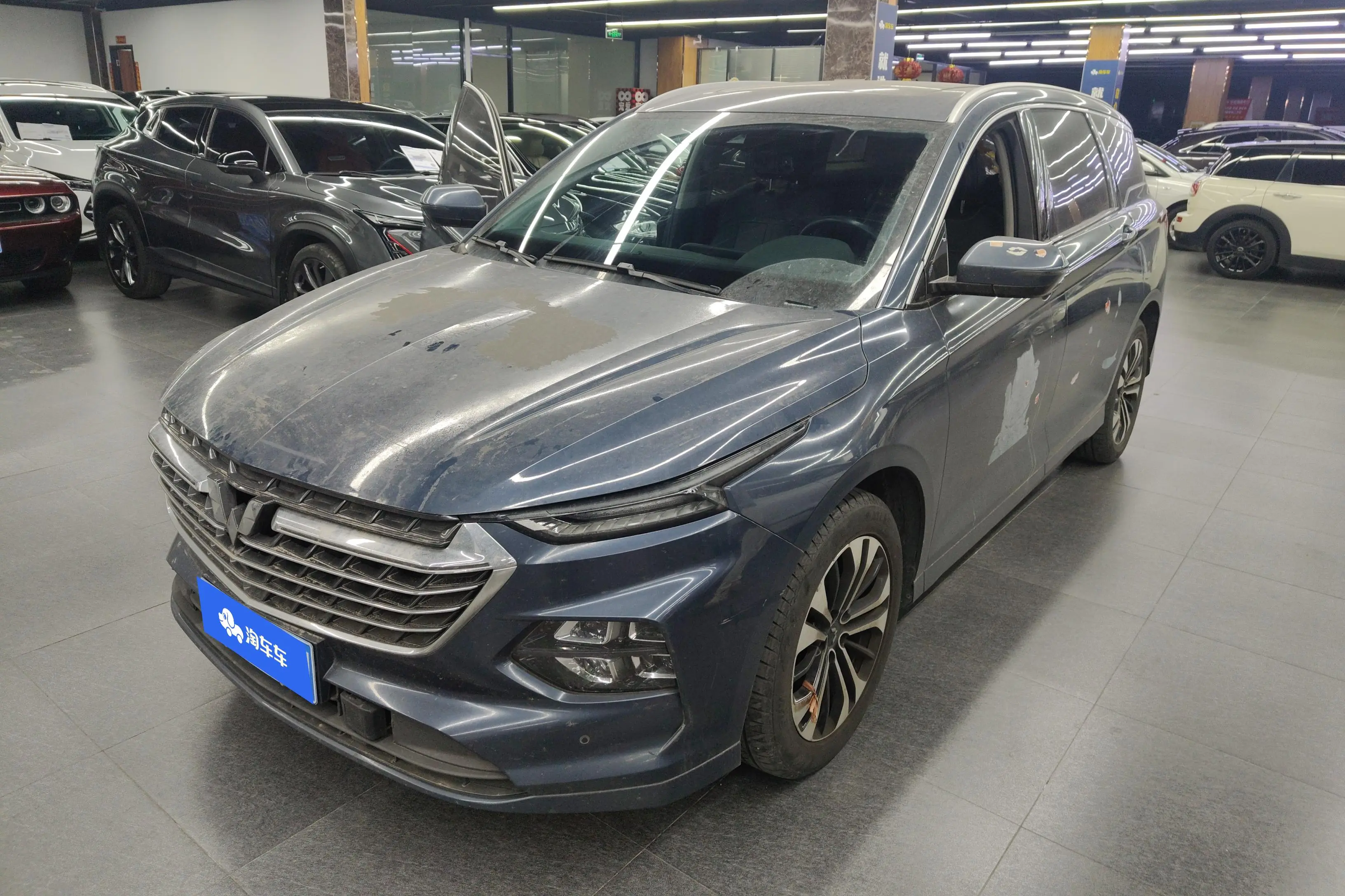 Wuling Capgemini Victory  из Китая